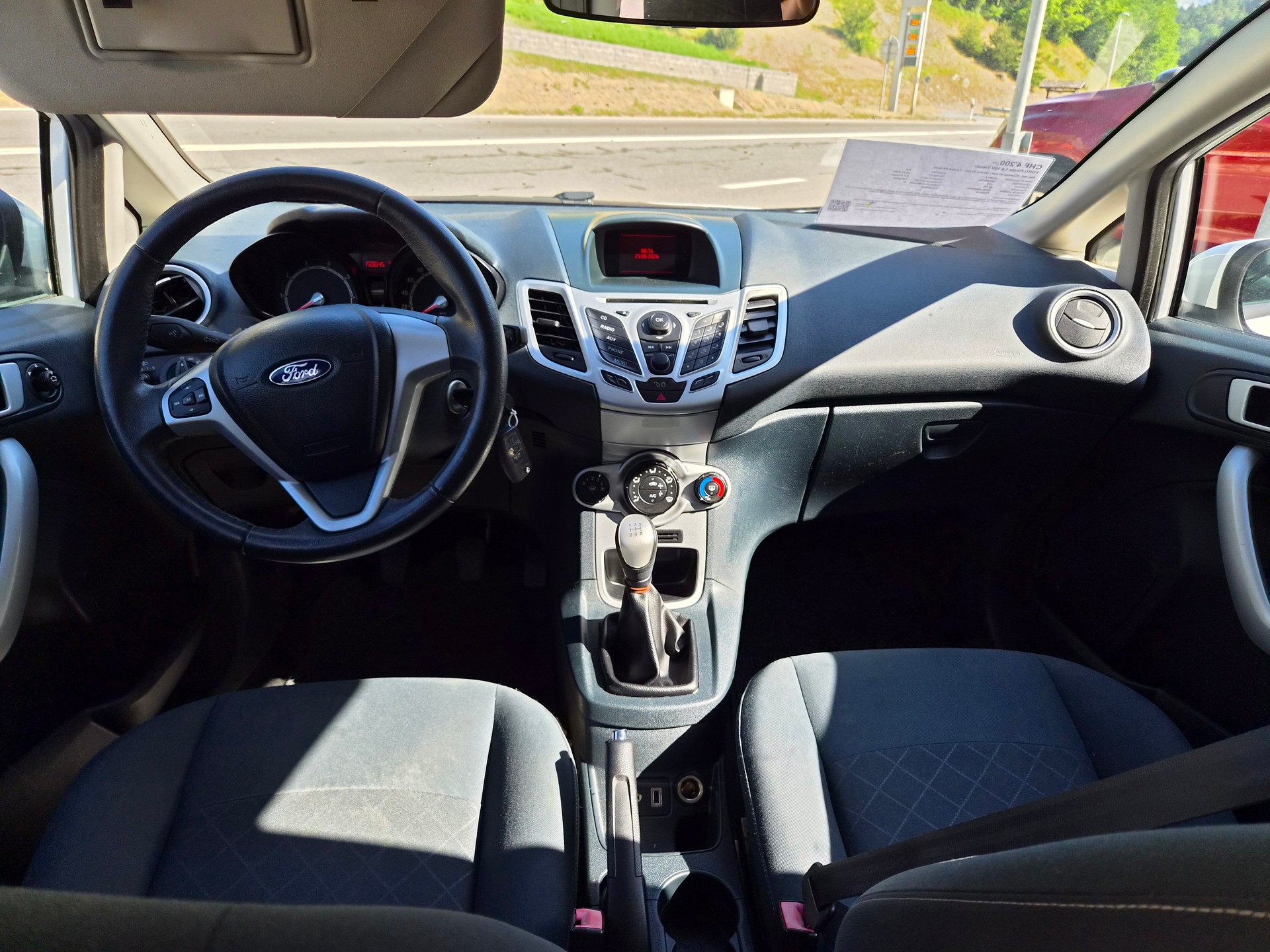 FORD Fiesta 1.4 16V Trend+-image-13