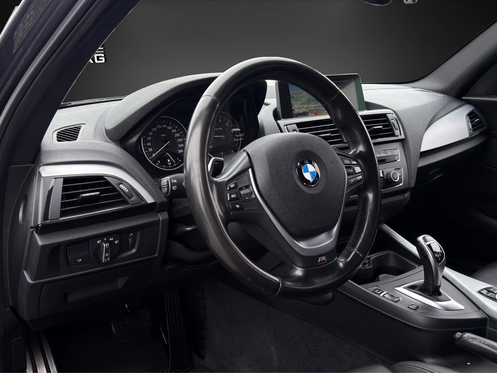 BMW M135i Steptronic-image-7