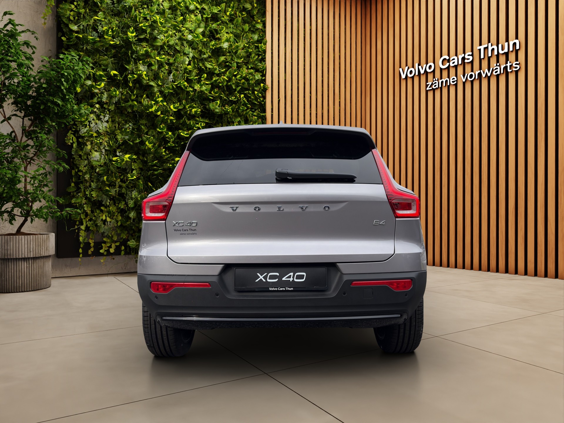 VOLVO XC40 2.0 B4 MH Ultra Dark-image-2