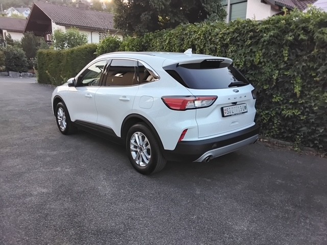 FORD Kuga 2.0 TDCi EcoBlue Cool & Connect 4WD-image-1