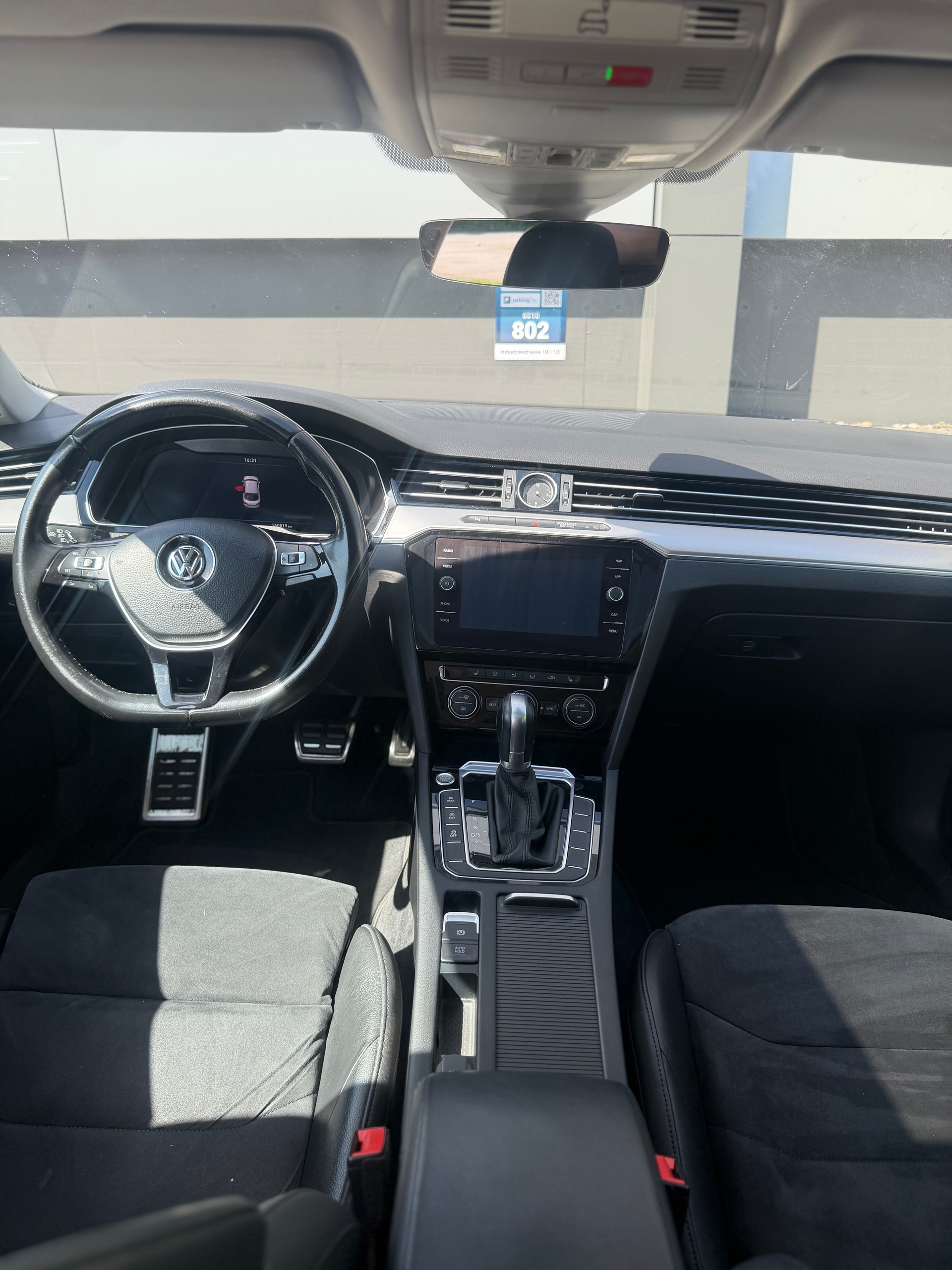 VW 2.0 TDI 240 Elegance DSG 4m-image-5