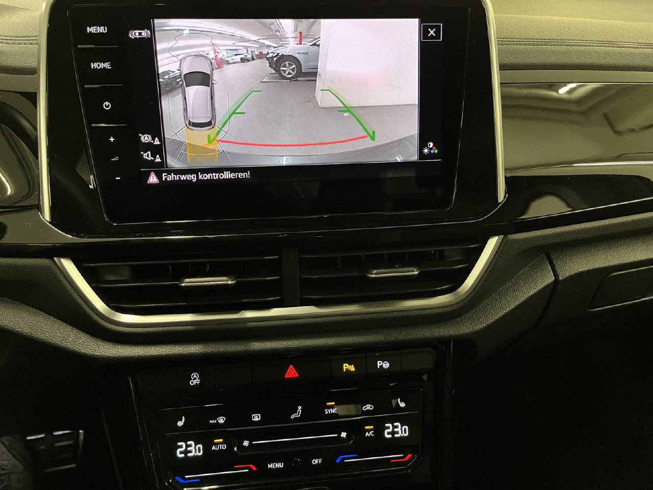 VW T-Roc 2.0 TSI R-Line DSG 4motion-image-11