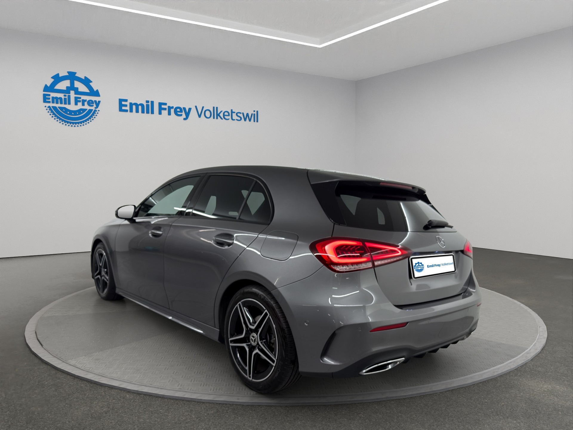 MERCEDES-BENZ A 180 Night Star AMG Line-image-2