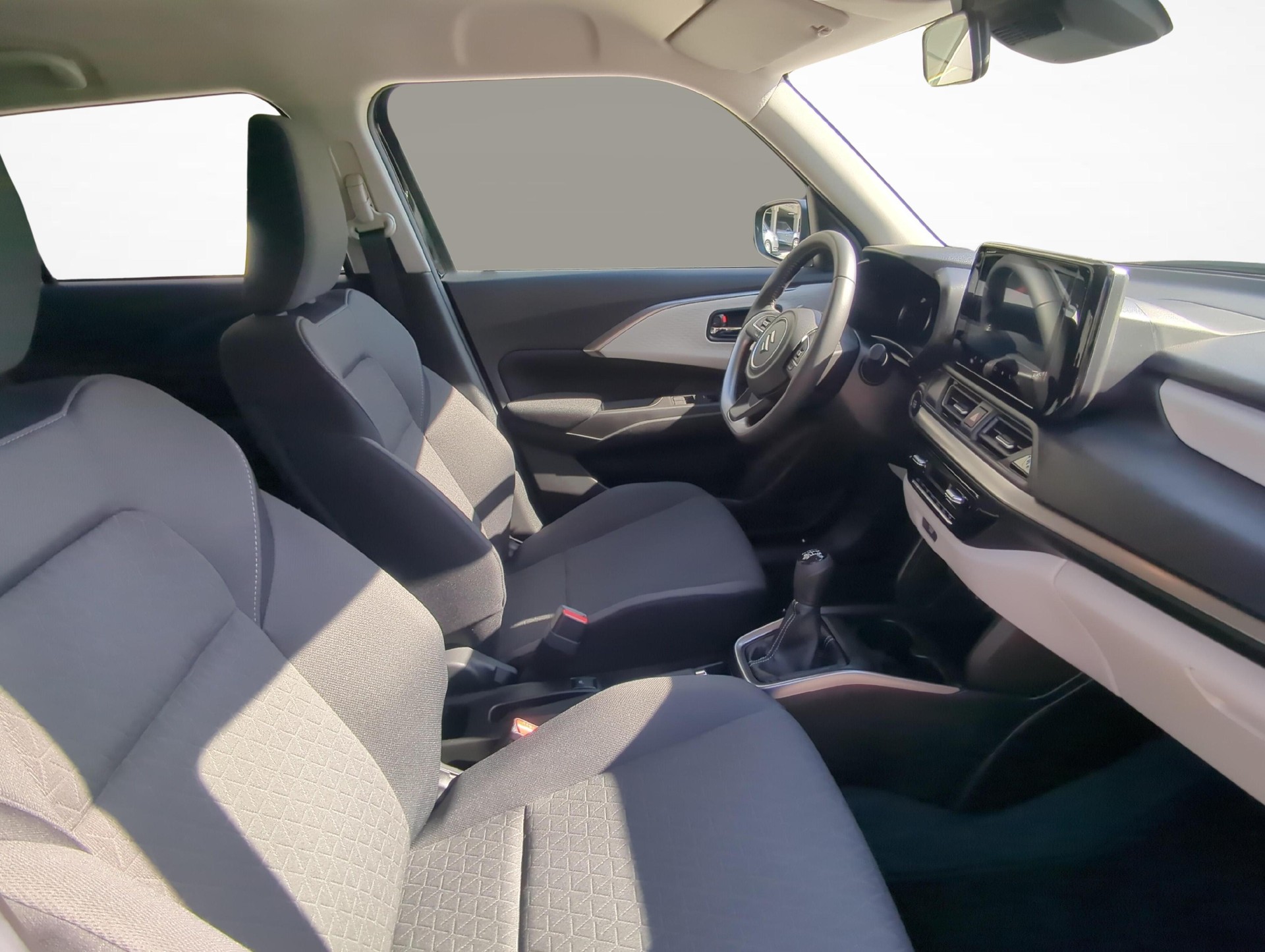 SUZUKI Swift 1.2 Compact Top Hybrid 4x4-image-9
