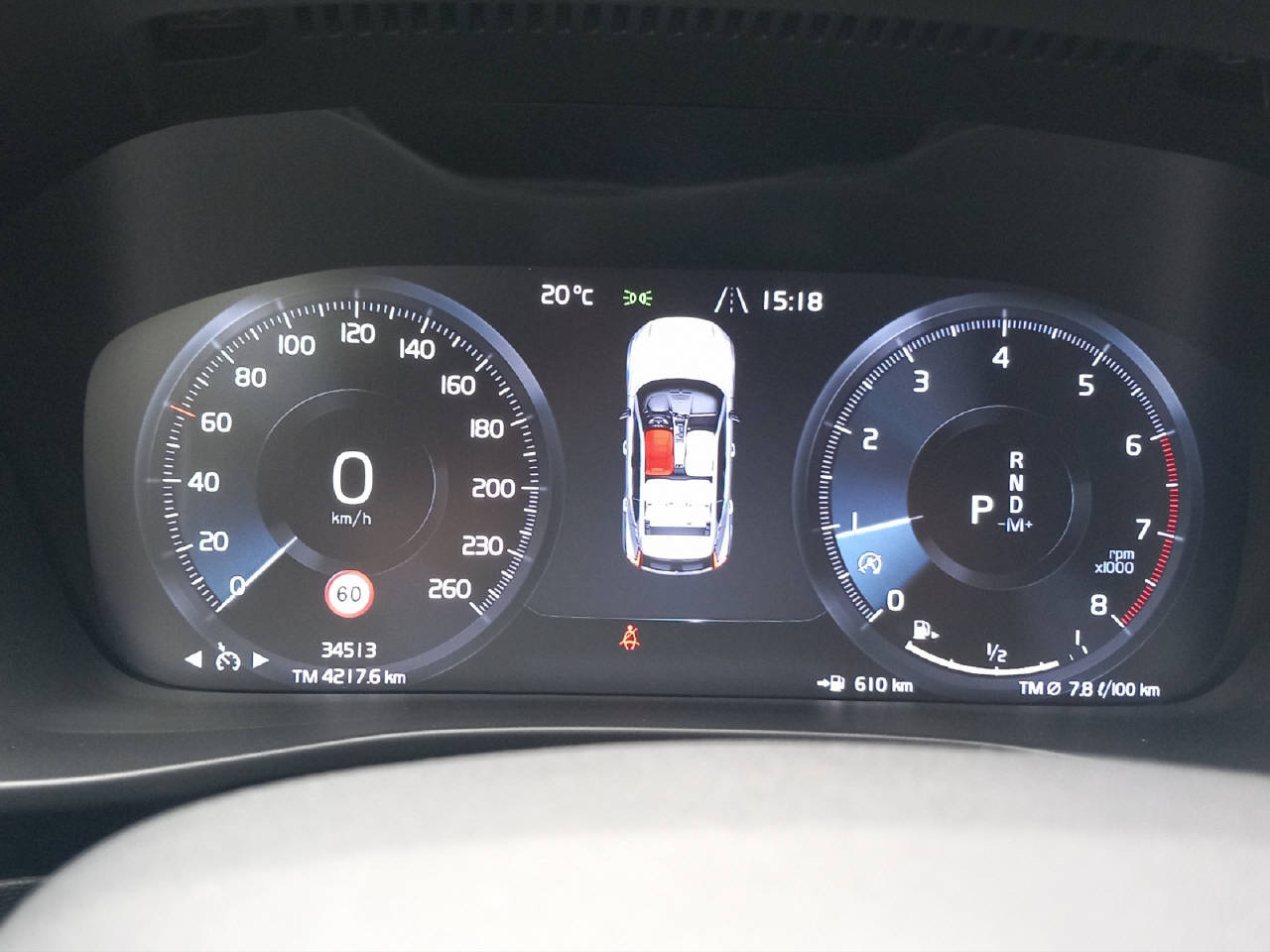 VOLVO XC40 1.5 T3 Momentum-image-8