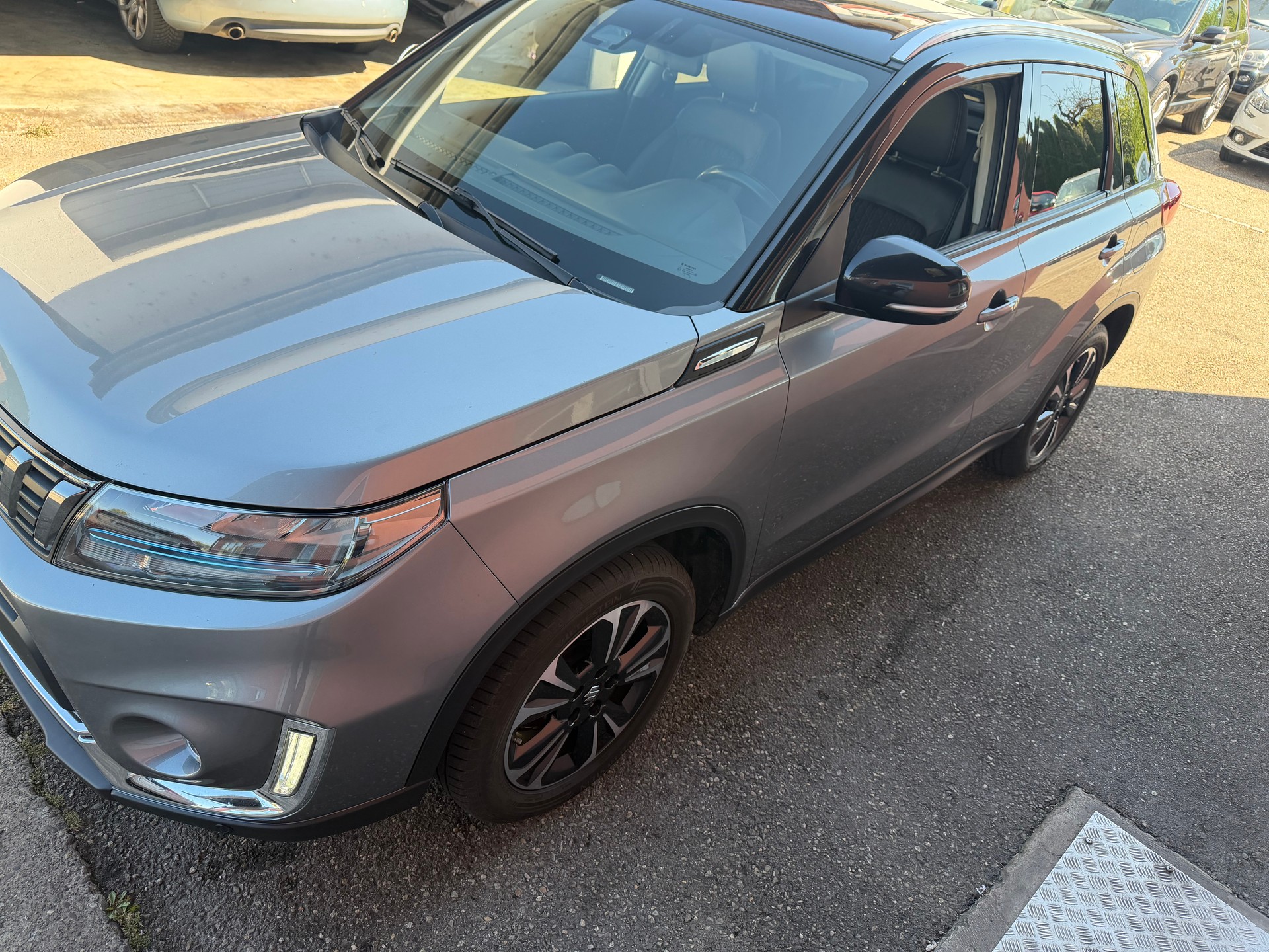 SUZUKI Vitara 1.5 Hybrid Edition 35 4x4 AGS-image-1