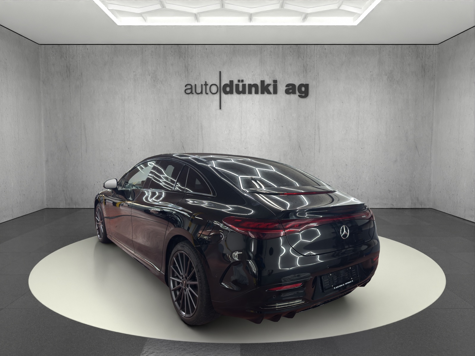 MERCEDES-BENZ EQE 500 4 Matic-image-2