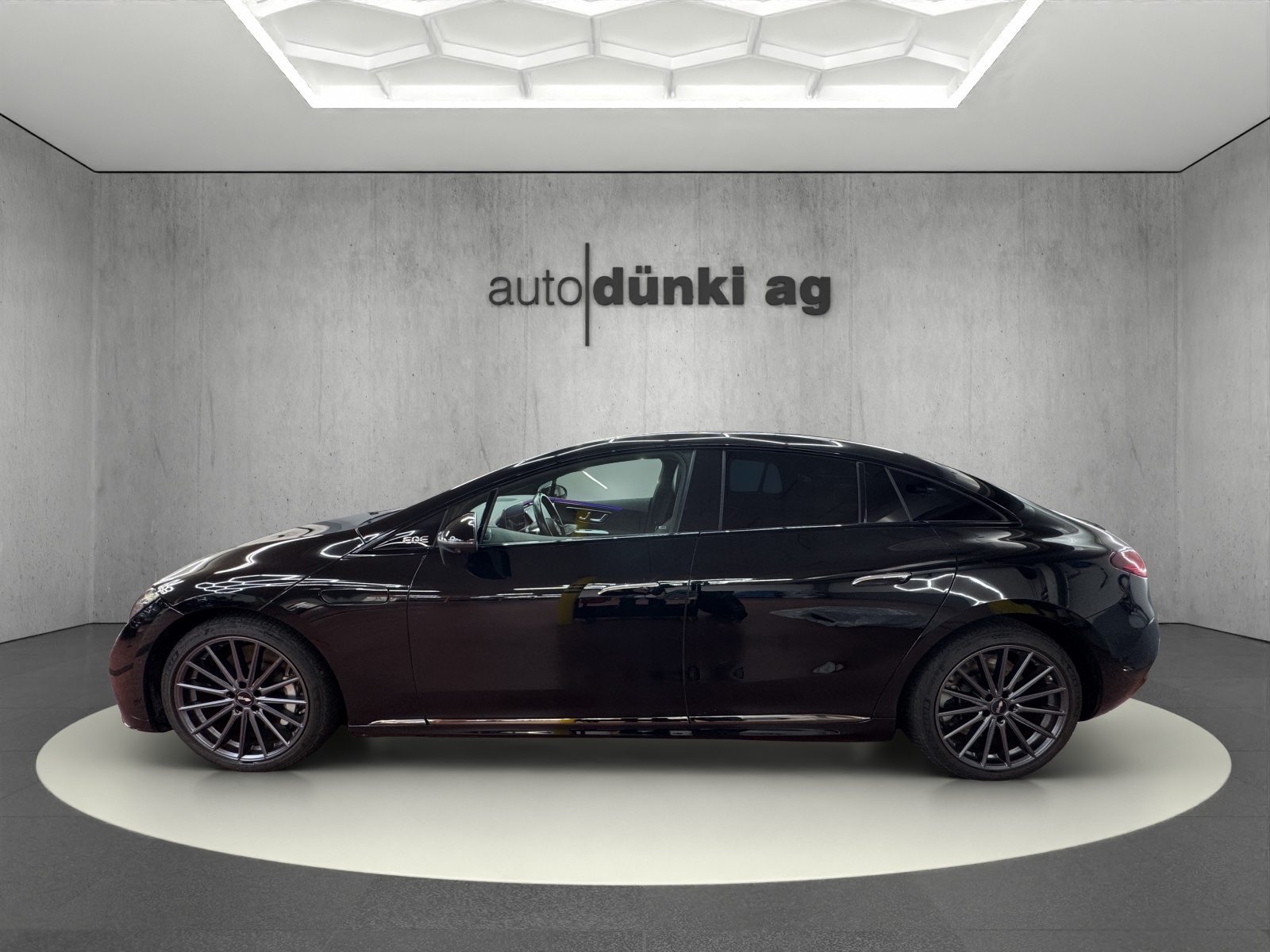 MERCEDES-BENZ EQE 500 4 Matic-image-1