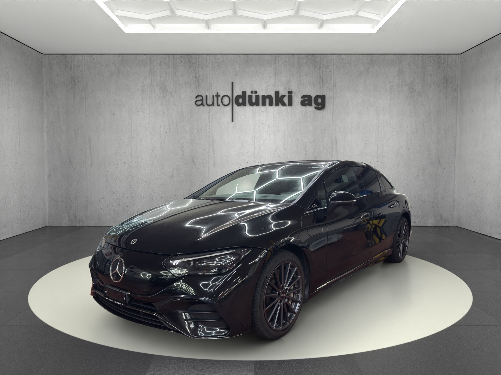 MERCEDES-BENZ EQE 500 4 Matic-image-0