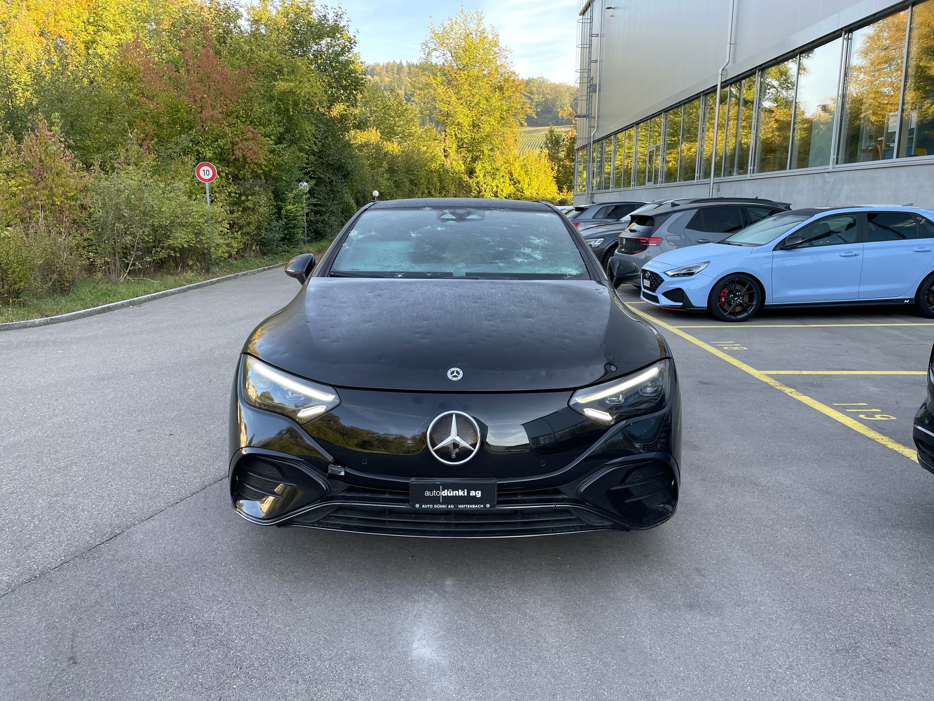 MERCEDES-BENZ EQE 500 4 Matic-image-3