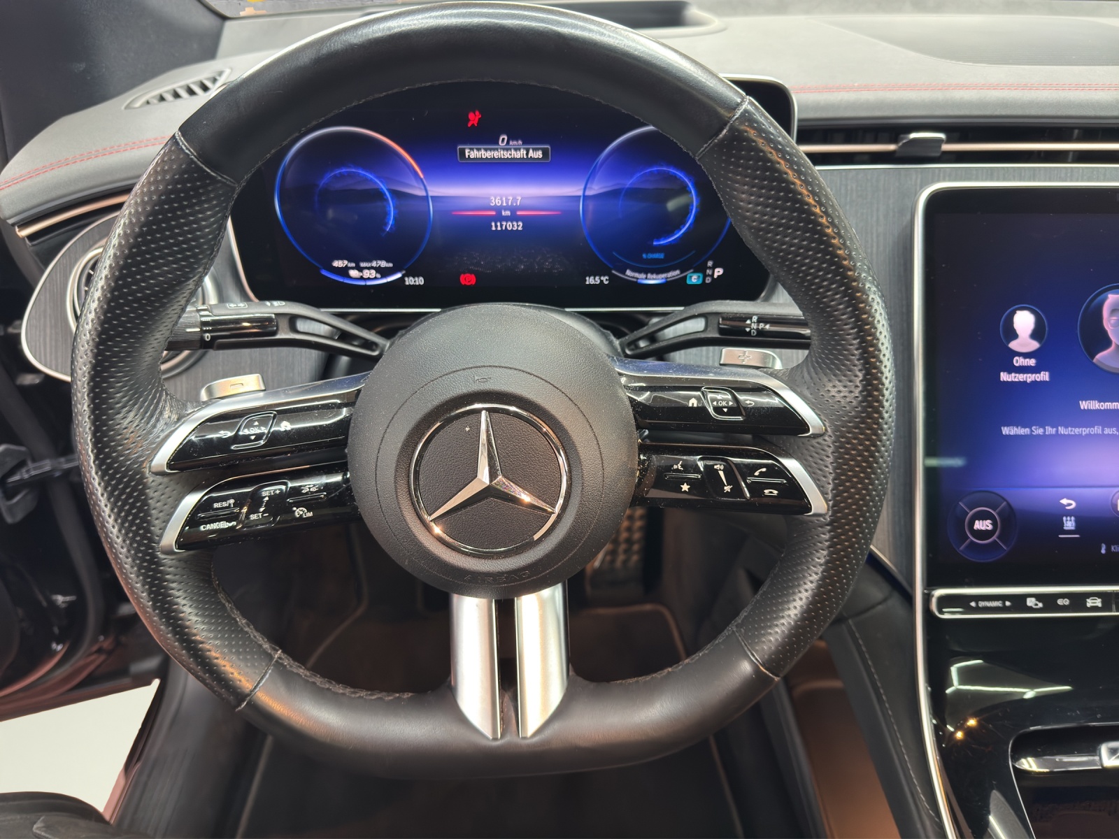 MERCEDES-BENZ EQE 500 4 Matic-image-9