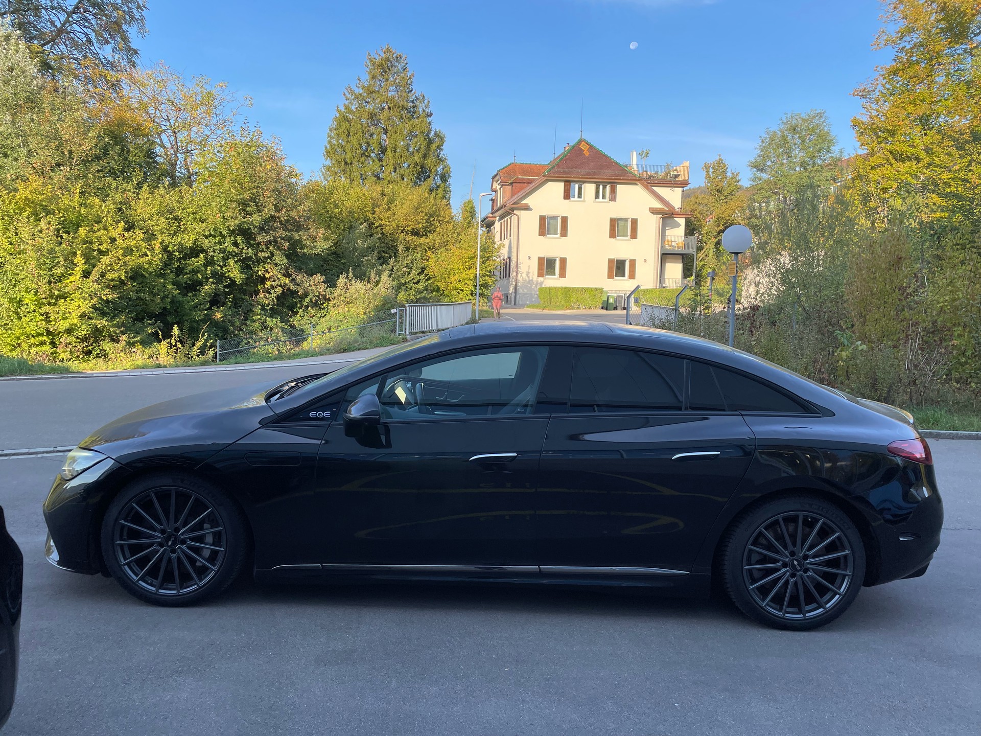 MERCEDES-BENZ EQE 500 4 Matic-image-2