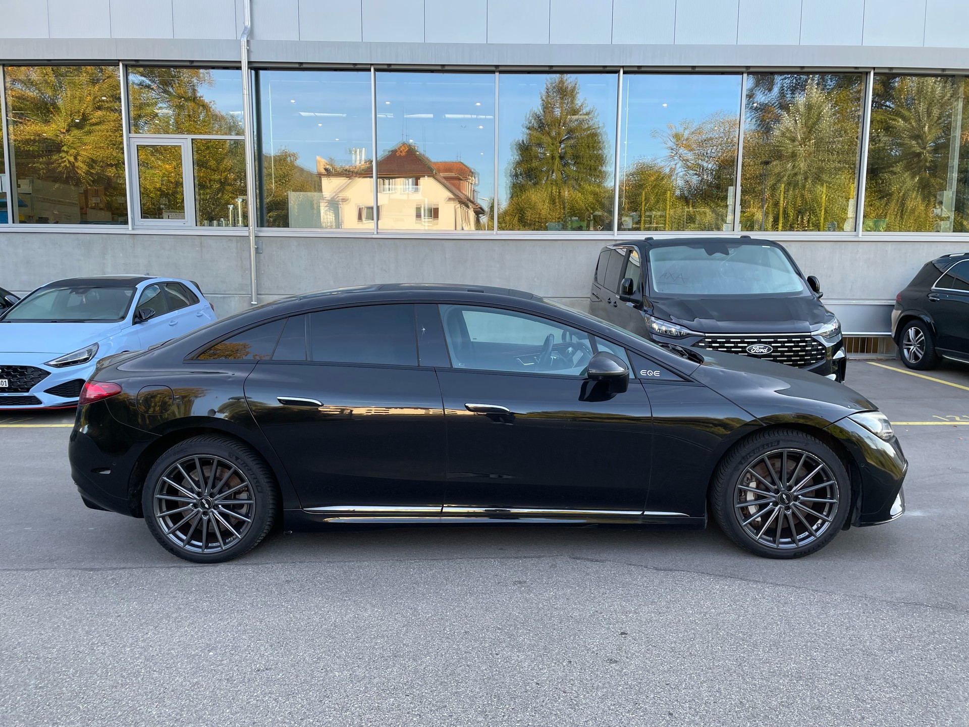 MERCEDES-BENZ EQE 500 4 Matic-image-5