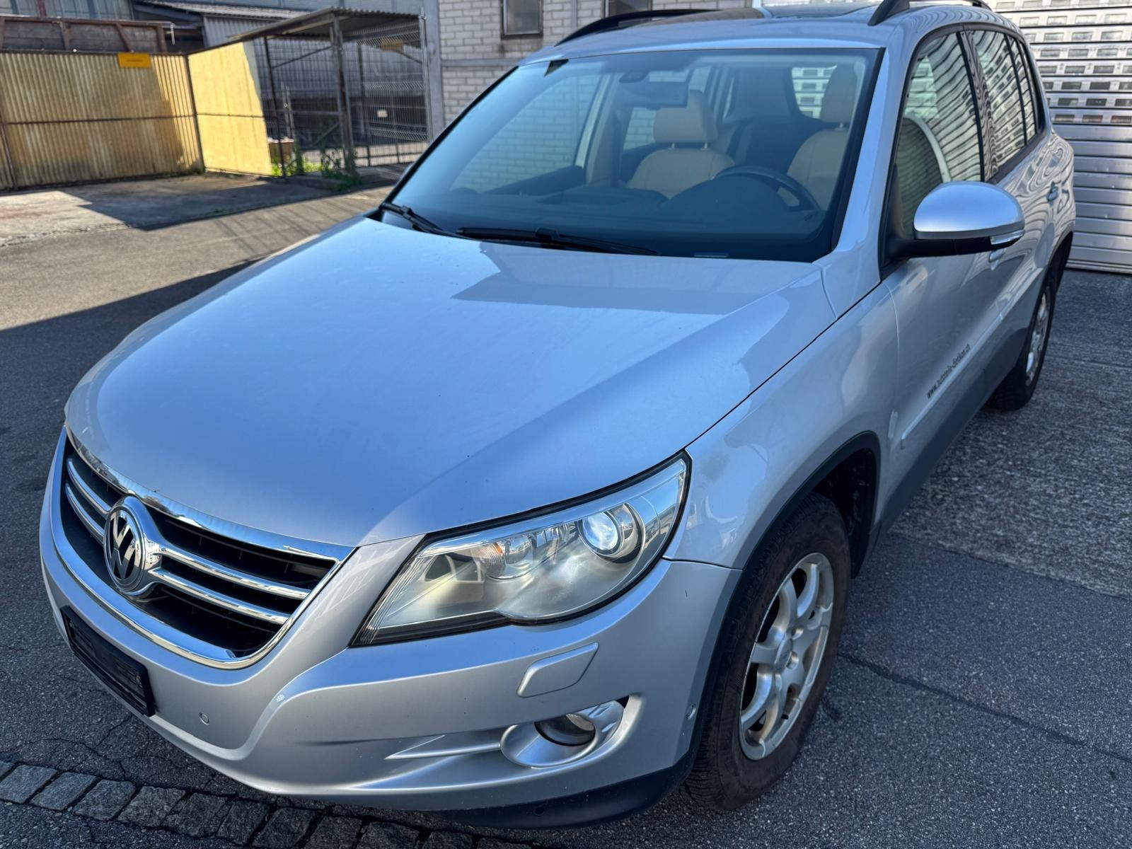 VW Tiguan 2.0 TSI Track&Field-image-2