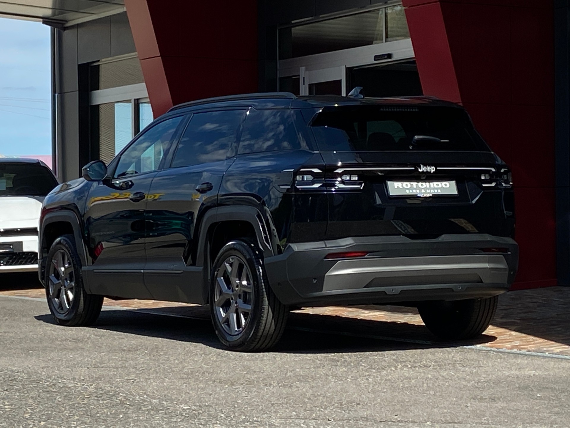 JEEP Compass 1.2 T e-Hybrid Summit Premium Sky-image-18