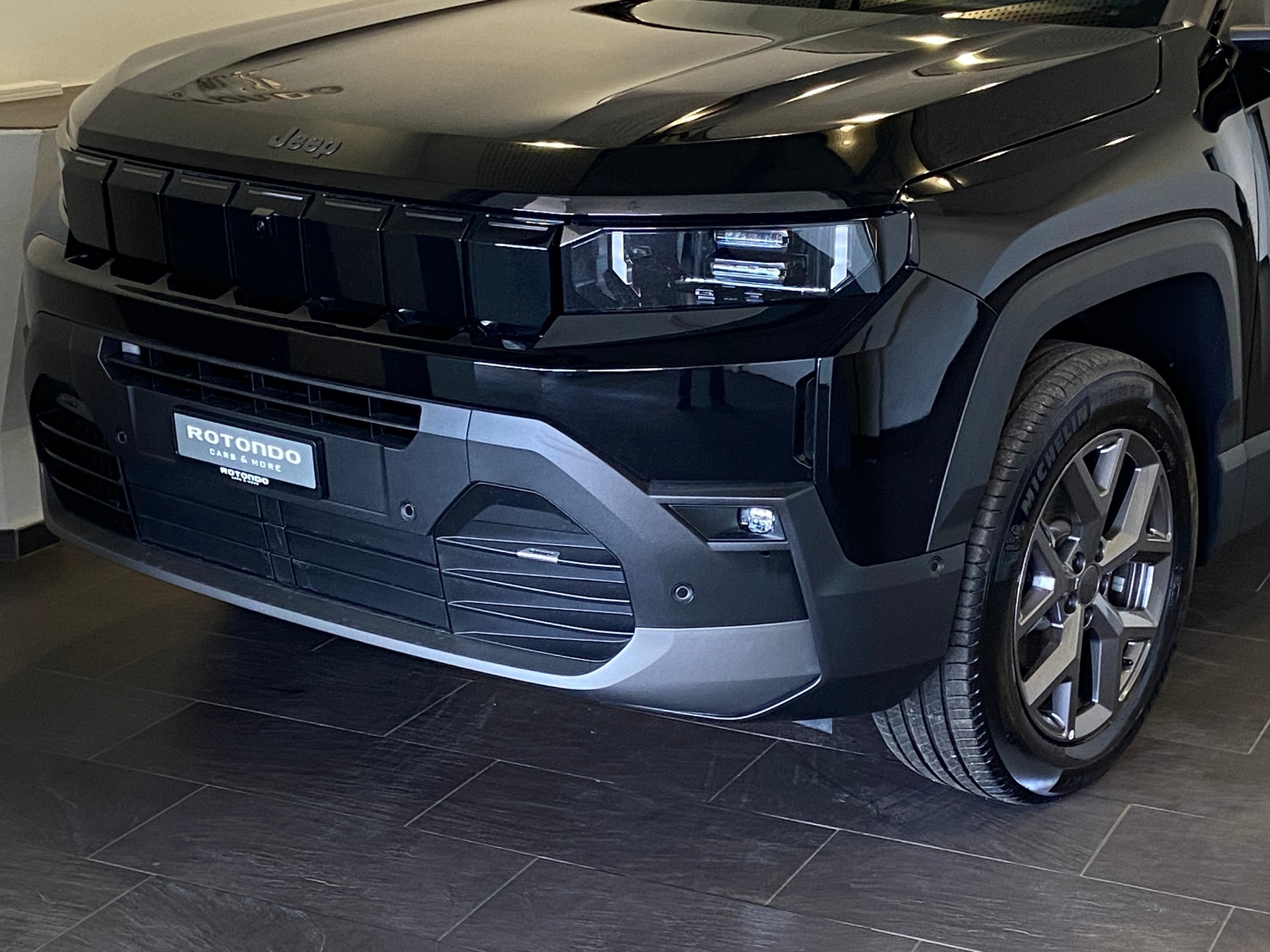 JEEP Compass 1.2 T e-Hybrid Summit Premium Sky-image-2