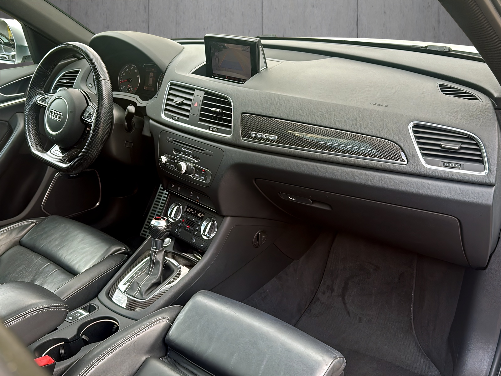 AUDI RS Q3 2.5 TFSI quattro S-tronic-image-10