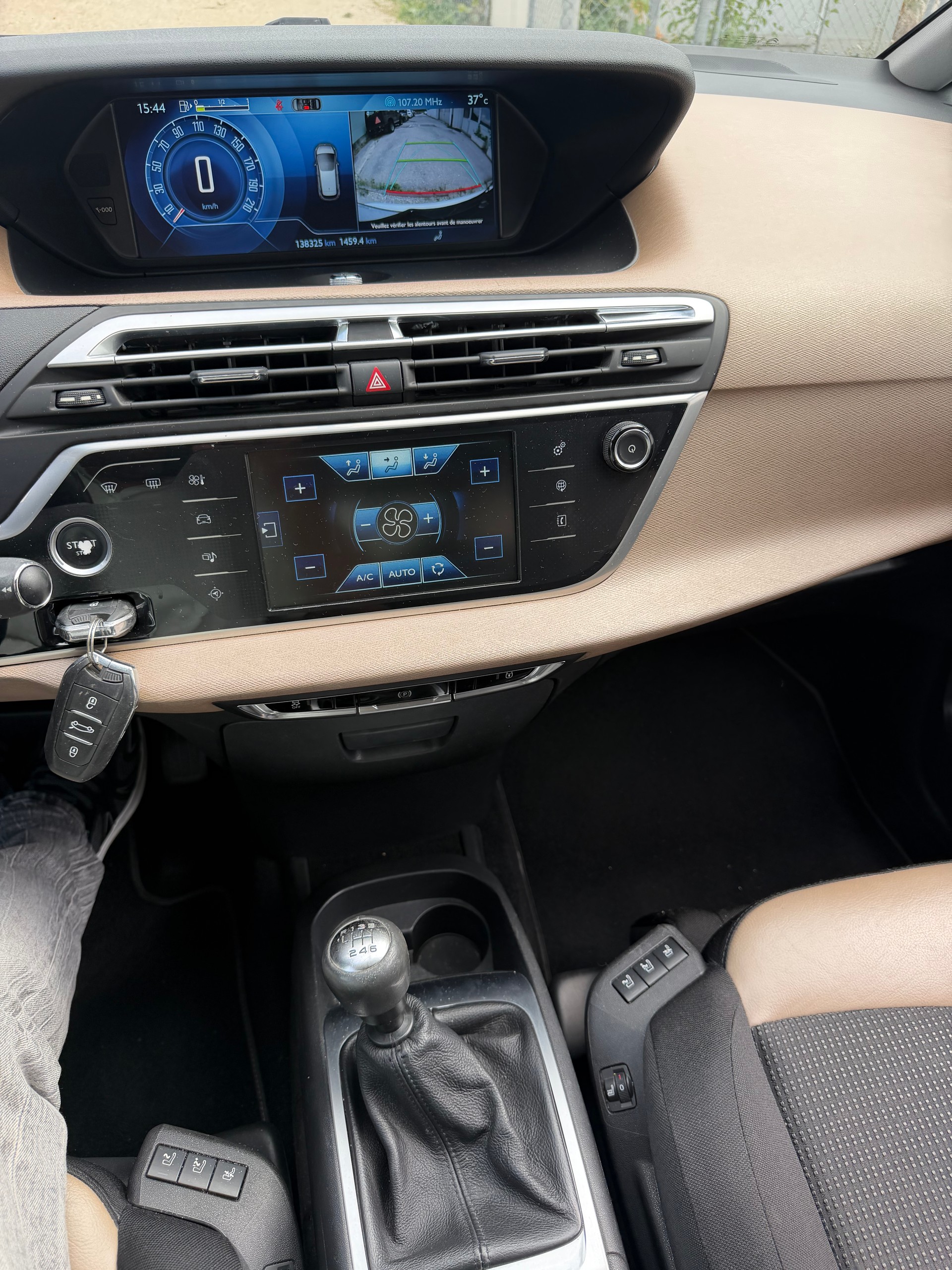 CITROEN C4 Picasso 1.6i 16V THP Exclusive-image-8