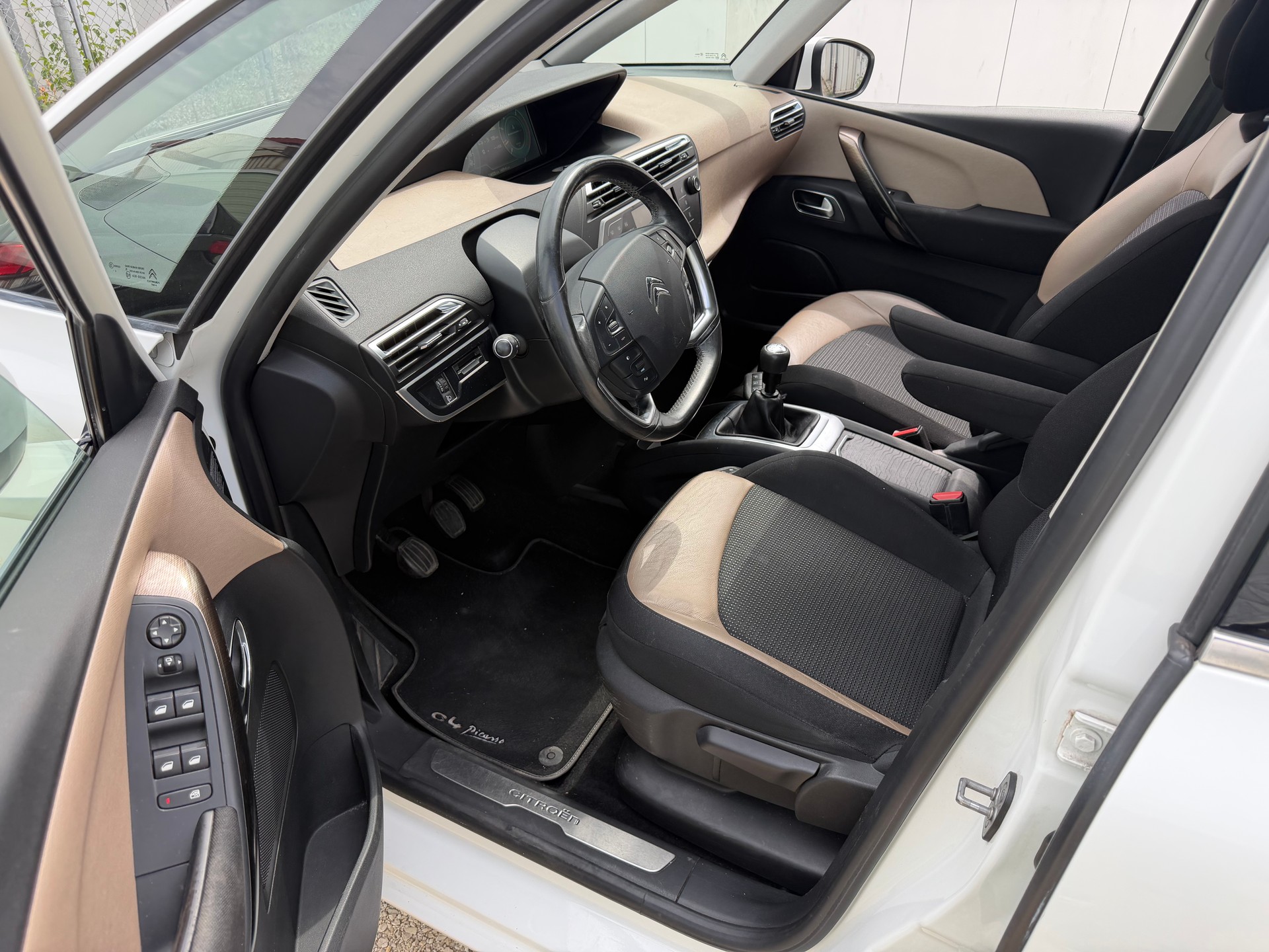 CITROEN C4 Picasso 1.6i 16V THP Exclusive-image-7