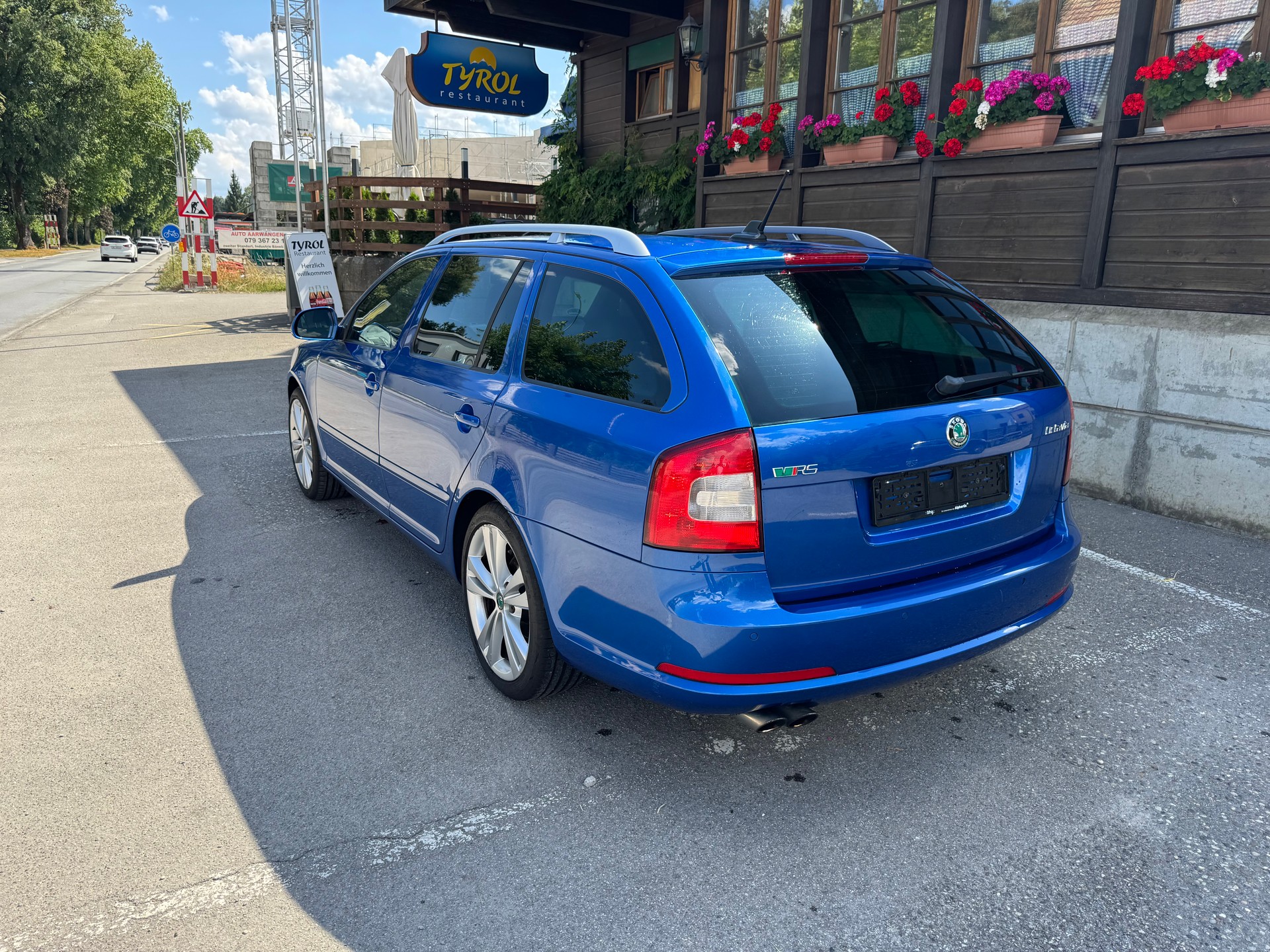 SKODA Octavia Combi 2.0 TSI RS DSG-showroom-element-2
