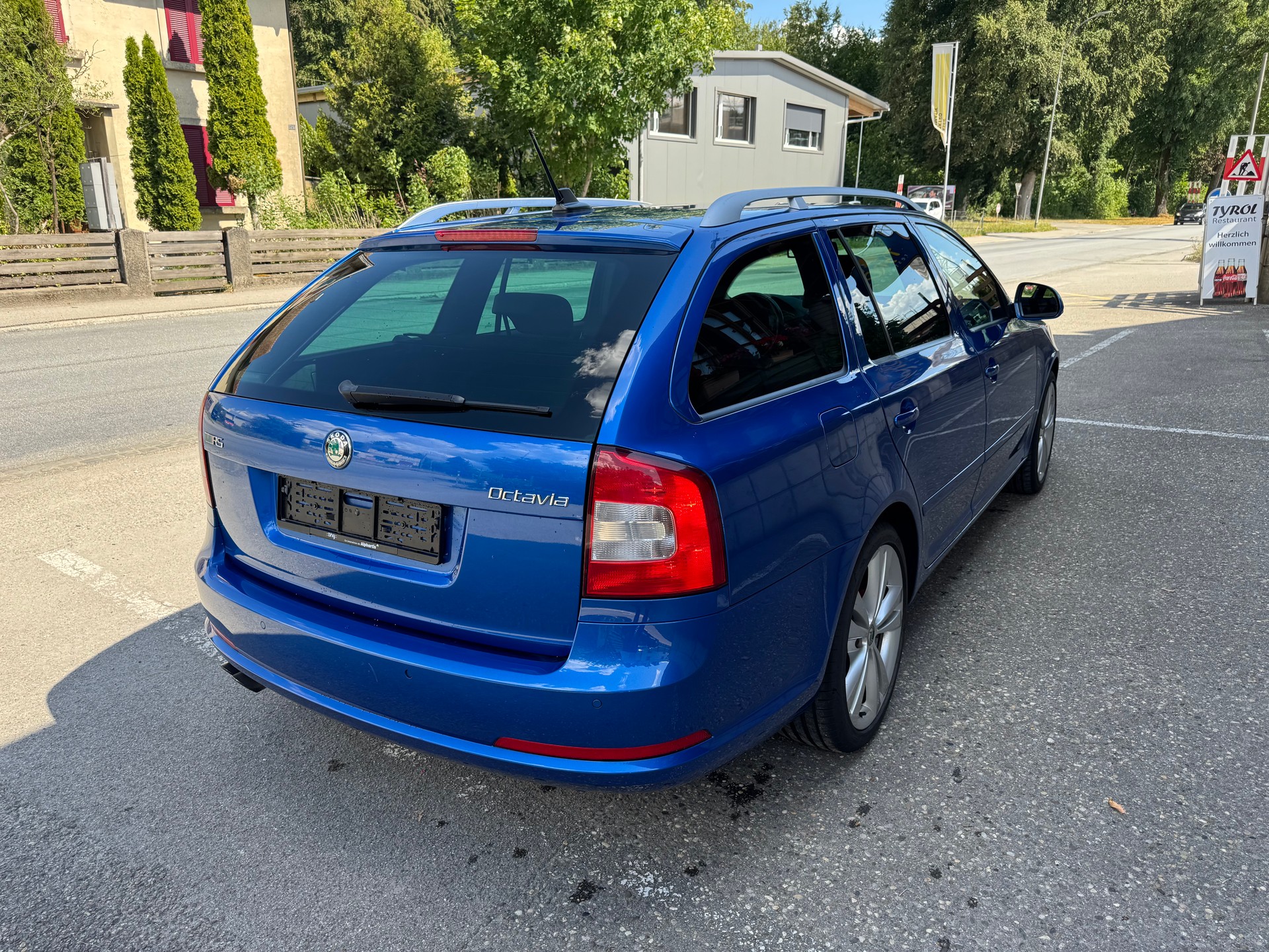 SKODA Octavia Combi 2.0 TSI RS DSG-showroom-element-3