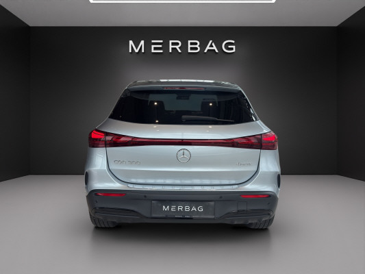 MERCEDES-BENZ EQA 300 4M Excellence-image-4