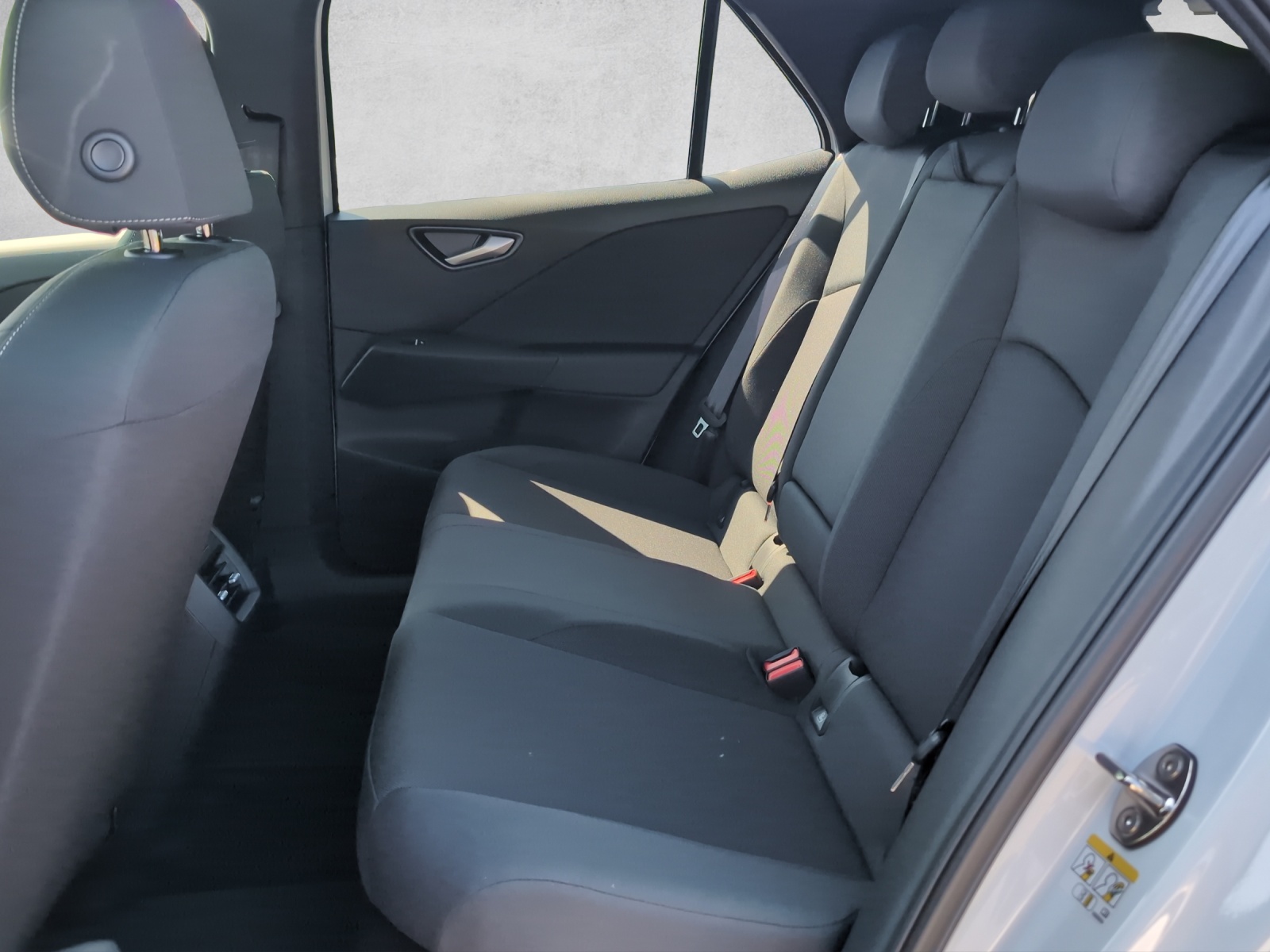 VW ID.3 Neo 50 kWh 170PS Life-image-9
