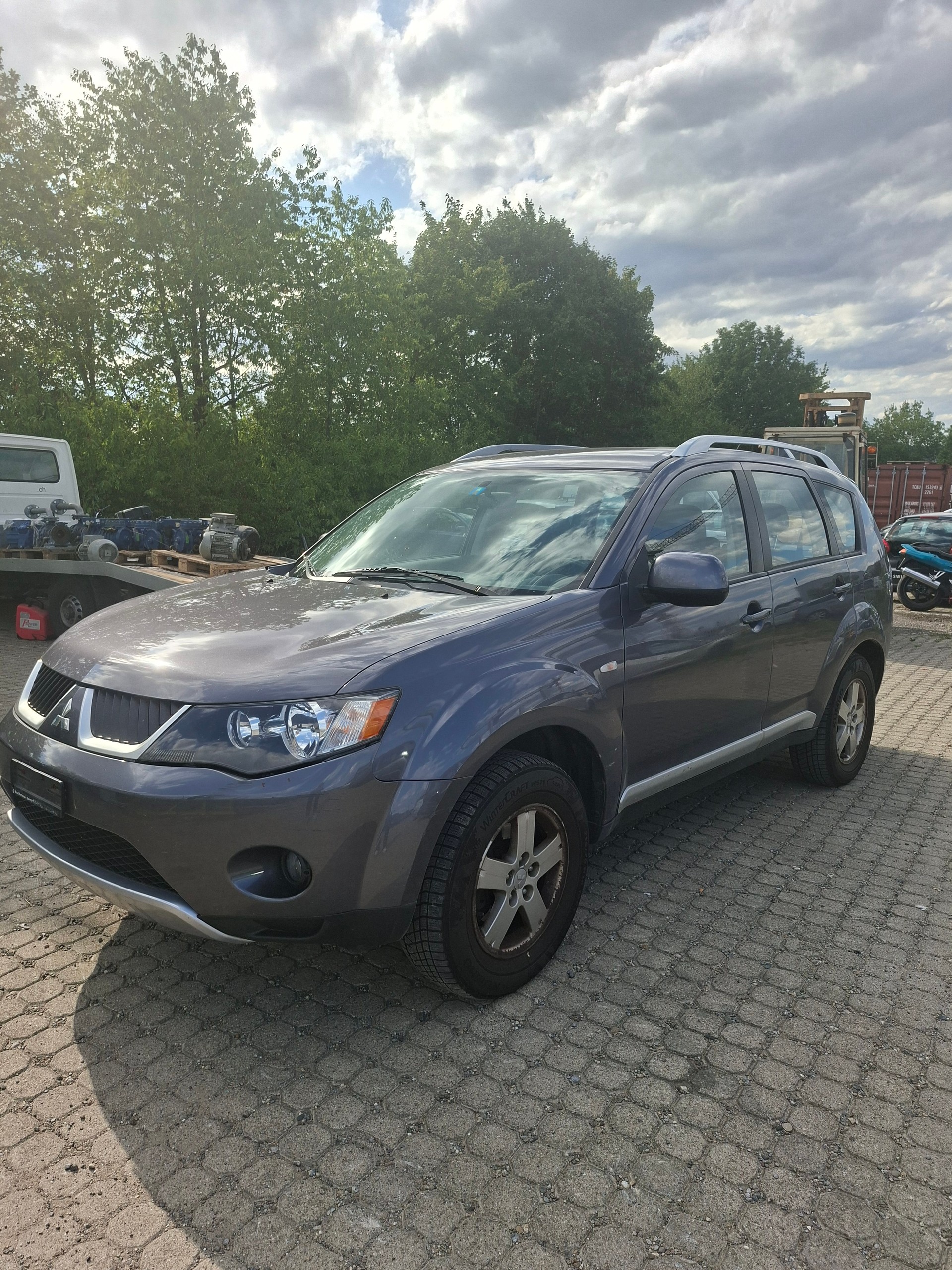 MITSUBISHI Outlander 2.4 Invite 4WD-image-0