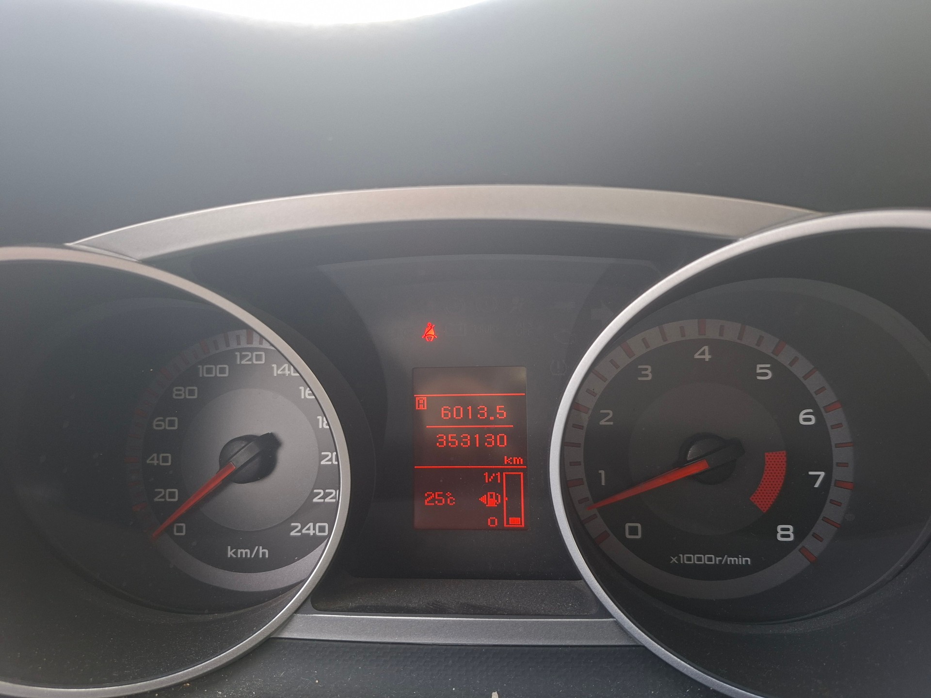 MITSUBISHI Outlander 2.4 Invite 4WD-image-12