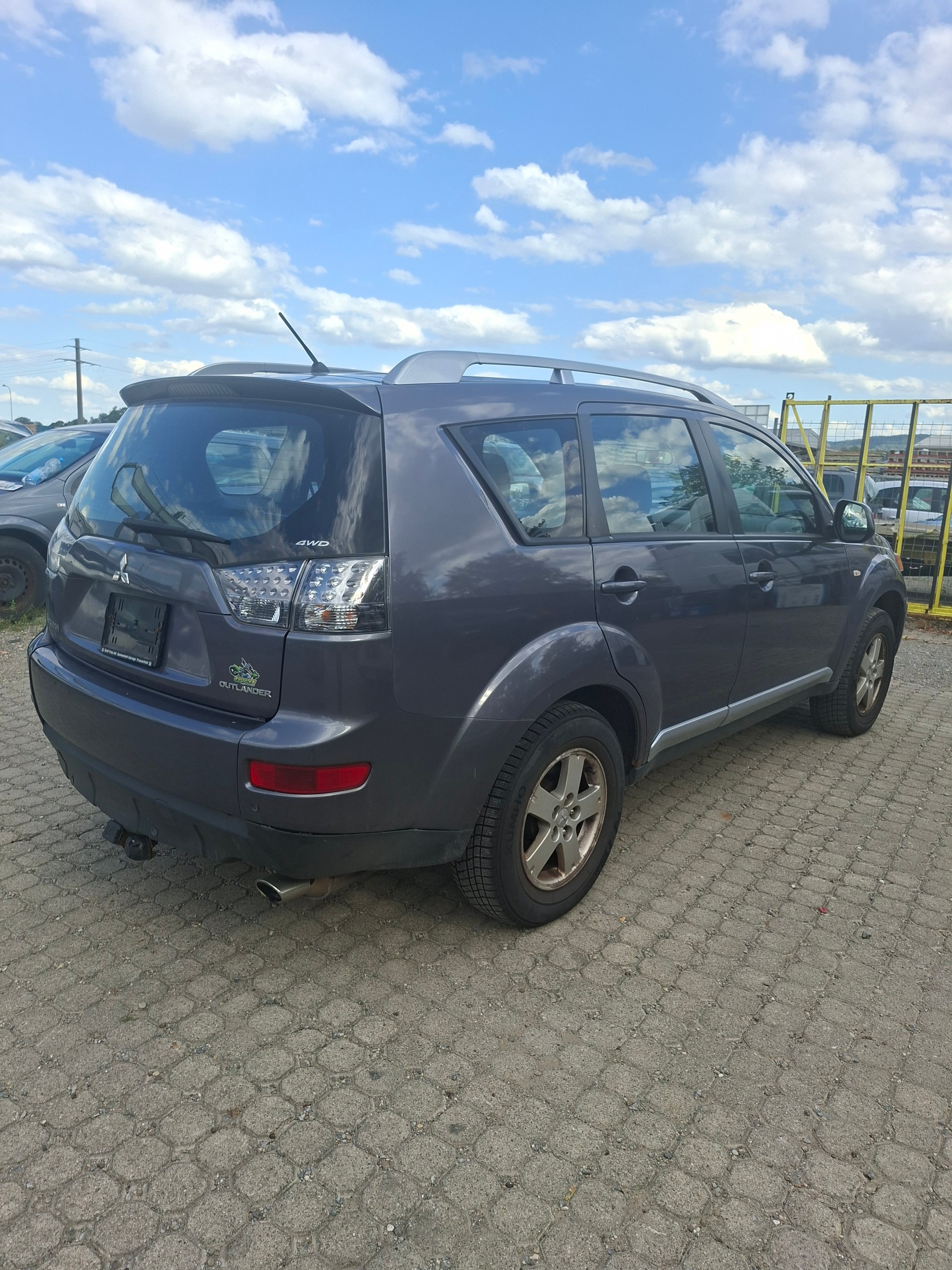 MITSUBISHI Outlander 2.4 Invite 4WD-image-5