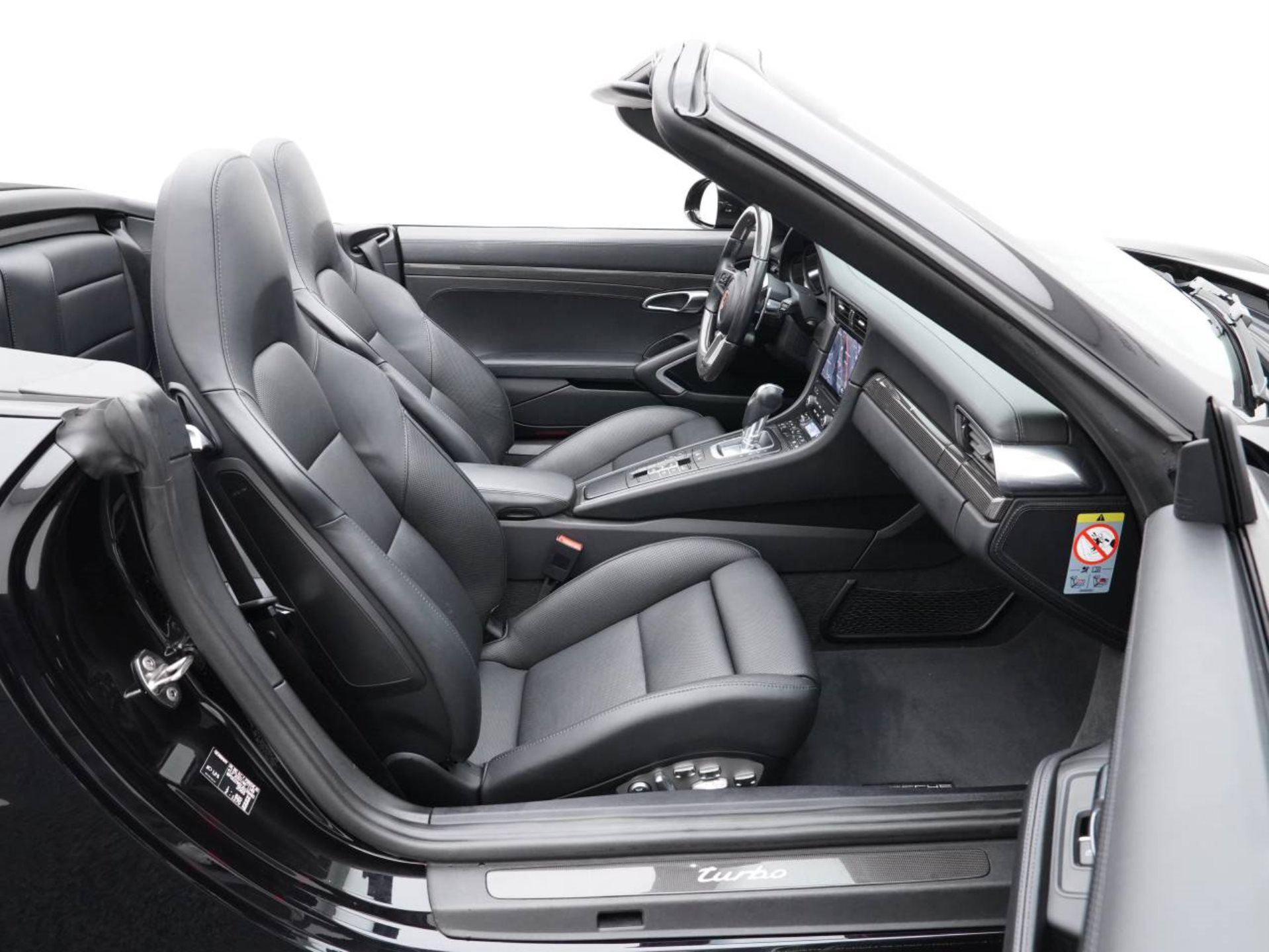 PORSCHE 911 Turbo Cabriolet-image-24