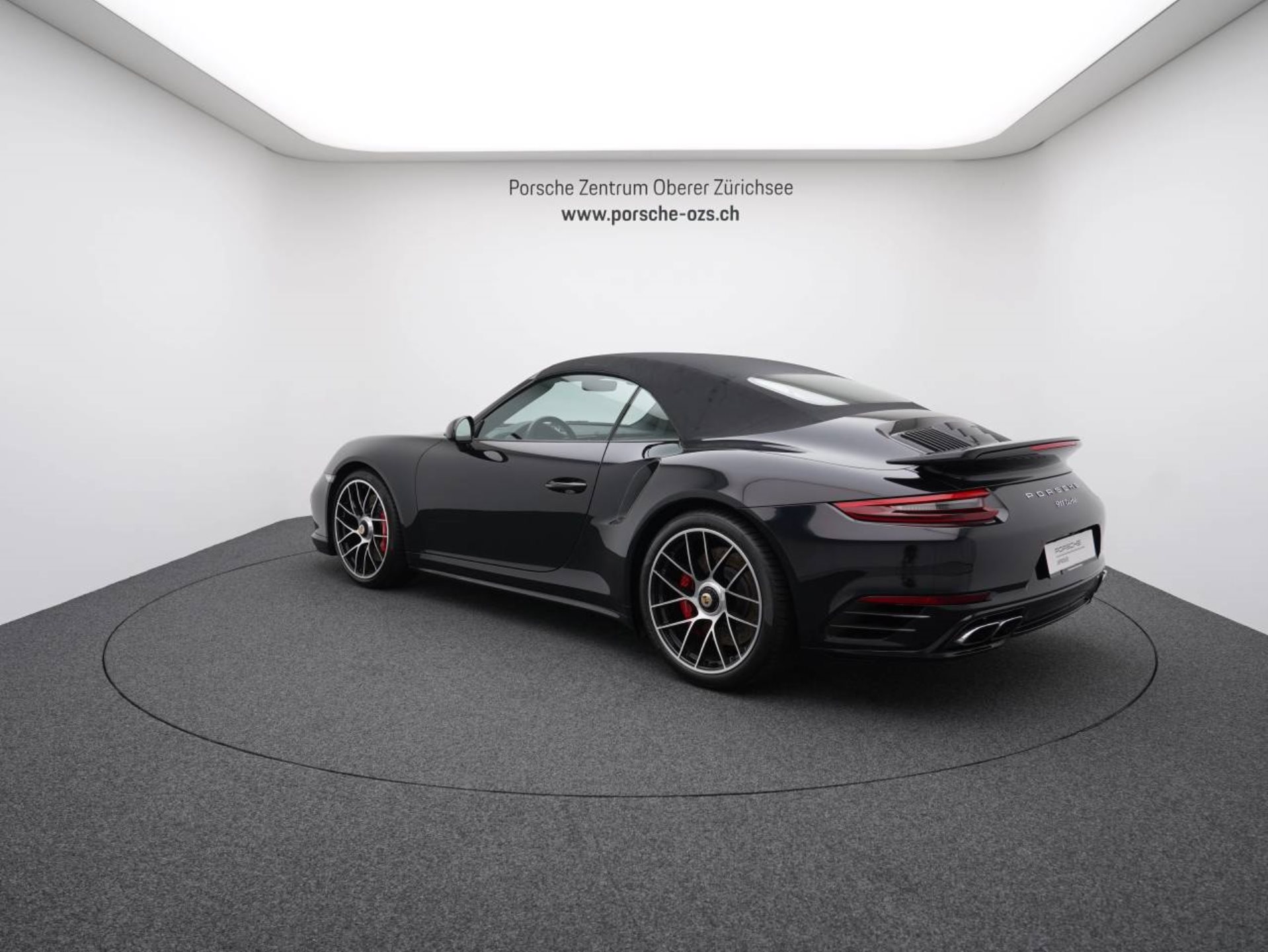 PORSCHE 911 Turbo Cabriolet-showroom-element-2