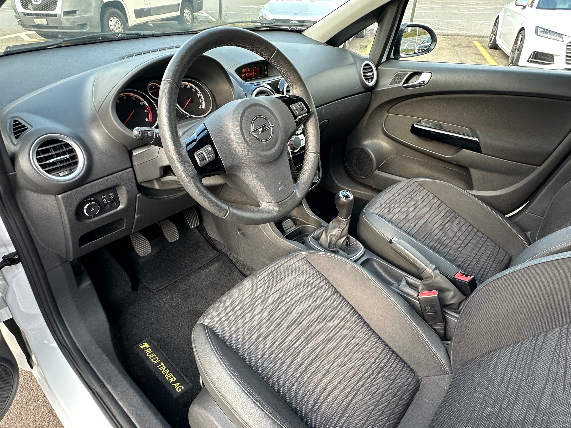 OPEL Corsa 1.4 TP Drive-image-12