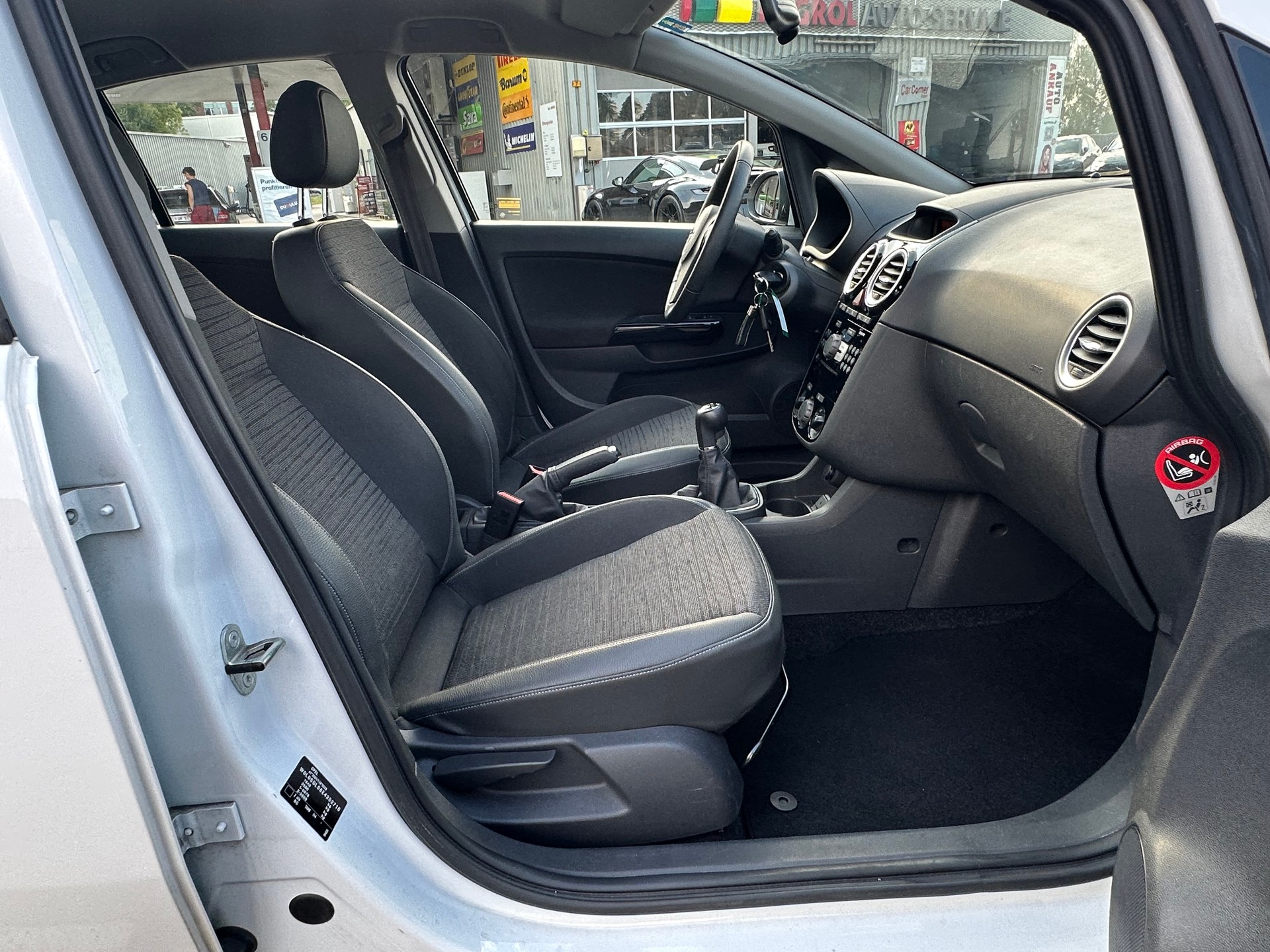 OPEL Corsa 1.4 TP Drive-image-14