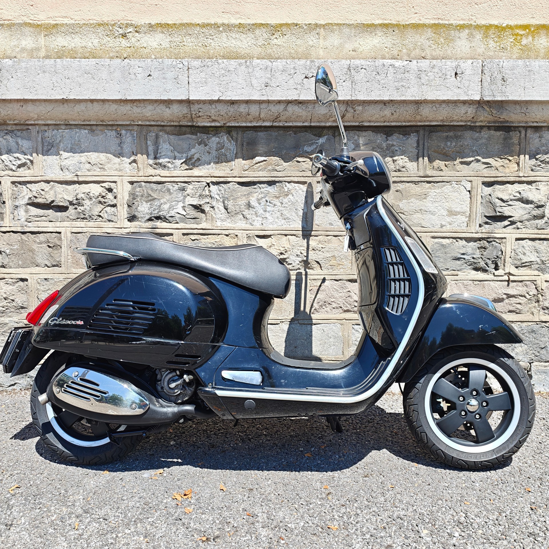 PIAGGIO Vespa GTS Super 300 i.e-image-4