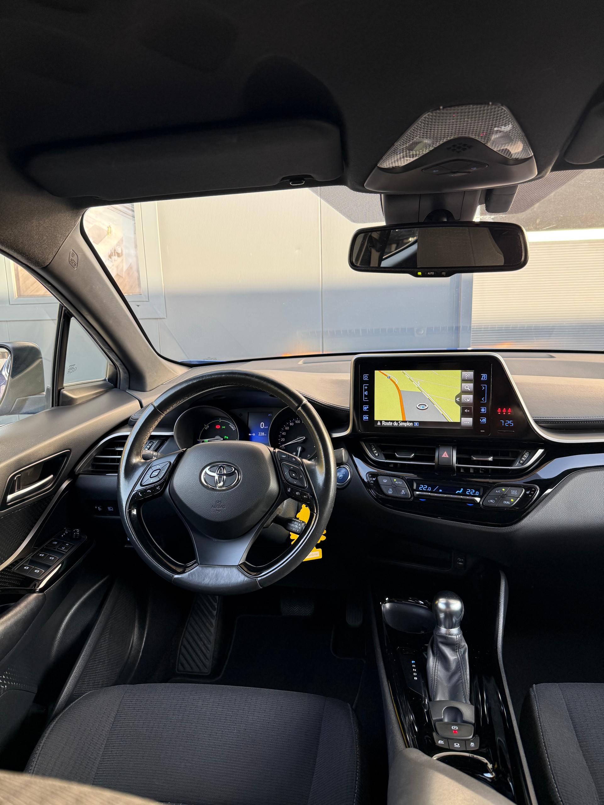 TOYOTA C-HR 1.8 HSD CVT Trend-image-9