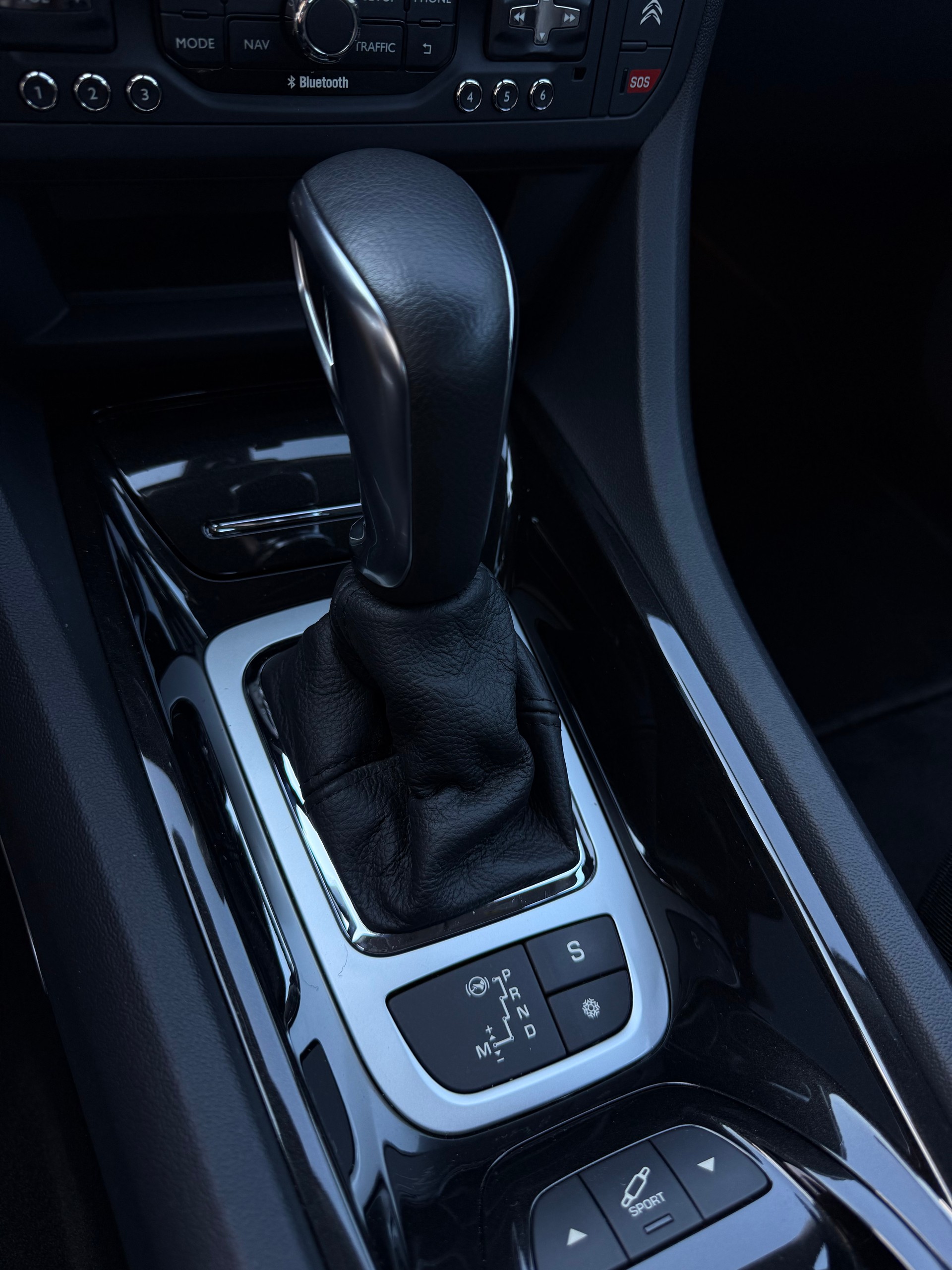 CITROEN C5 Berline 1.6 Turbo Exclusive Automatic-image-12