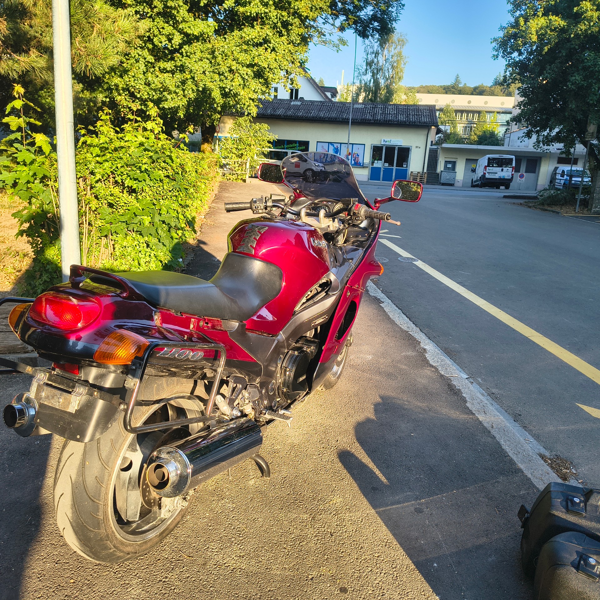KAWASAKI ZZ-R 1100-image-8