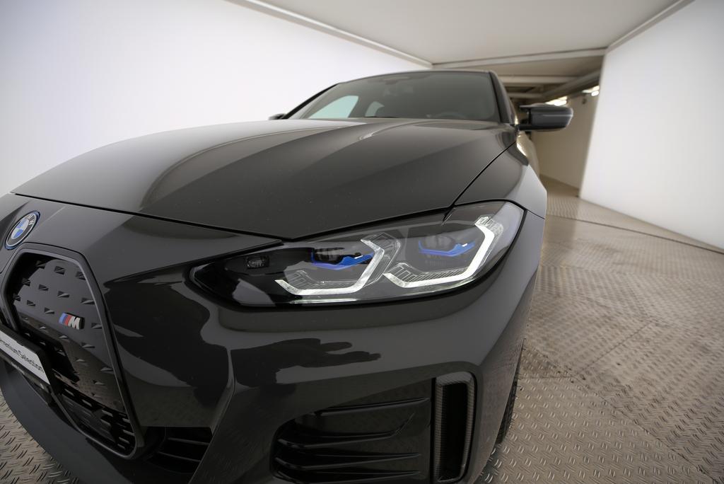 BMW i4 M50-image-16