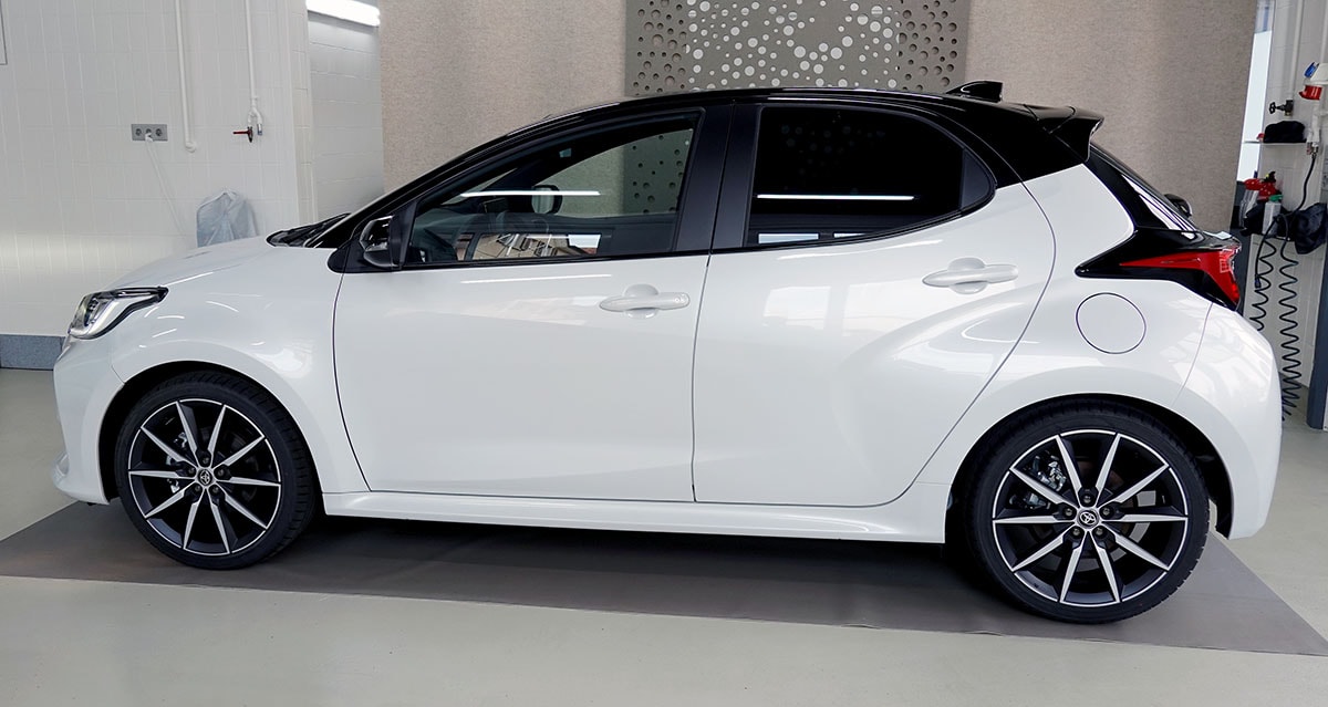 TOYOTA Yaris 1.5 GR Sport e-CVT Panoramaglasdach, JBL, Head-Up Display-image-1