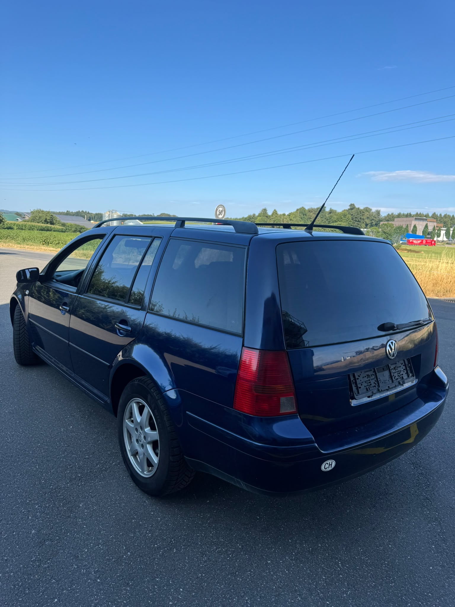 VW Golf Variant 1.9 TDI PD Pacific-image-3
