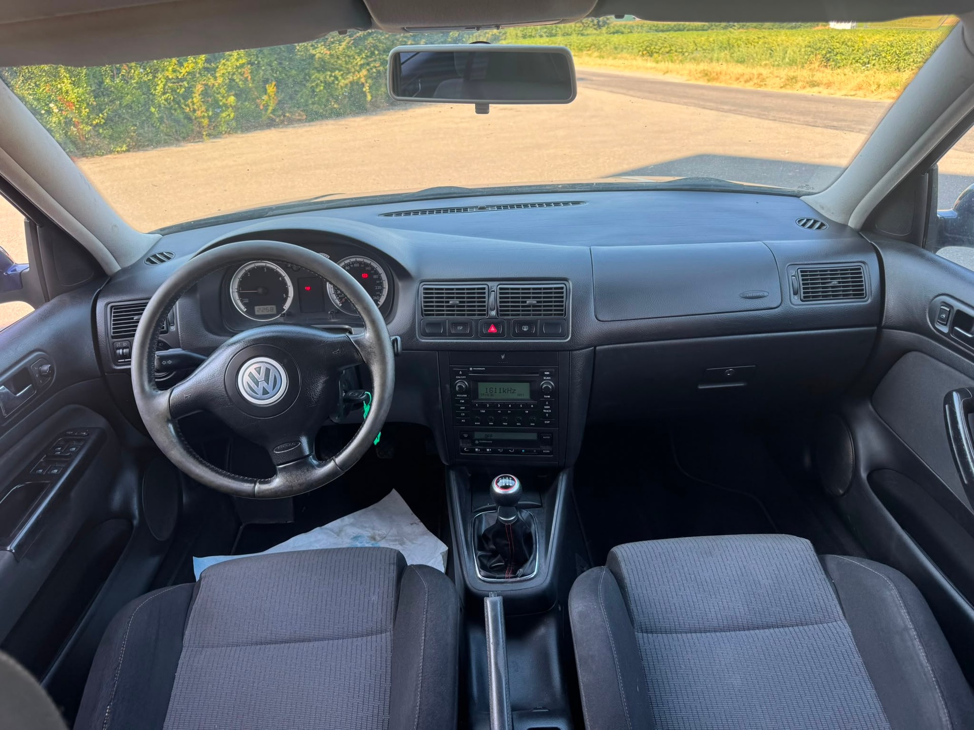 VW Golf Variant 1.9 TDI PD Pacific-image-7