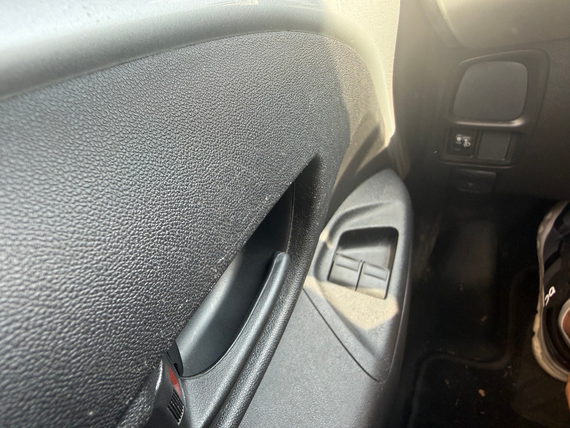 CITROEN C1 1.0 VTi Feel-image-14
