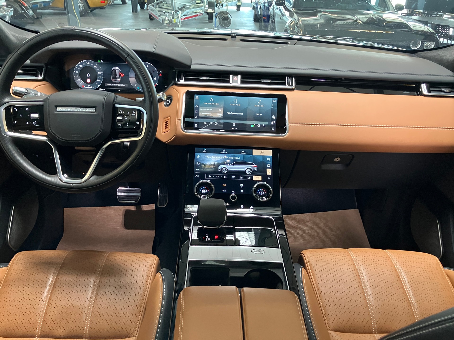LAND ROVER Range Rover Velar R-Dynamic P 400 HSE Automatic-image-22
