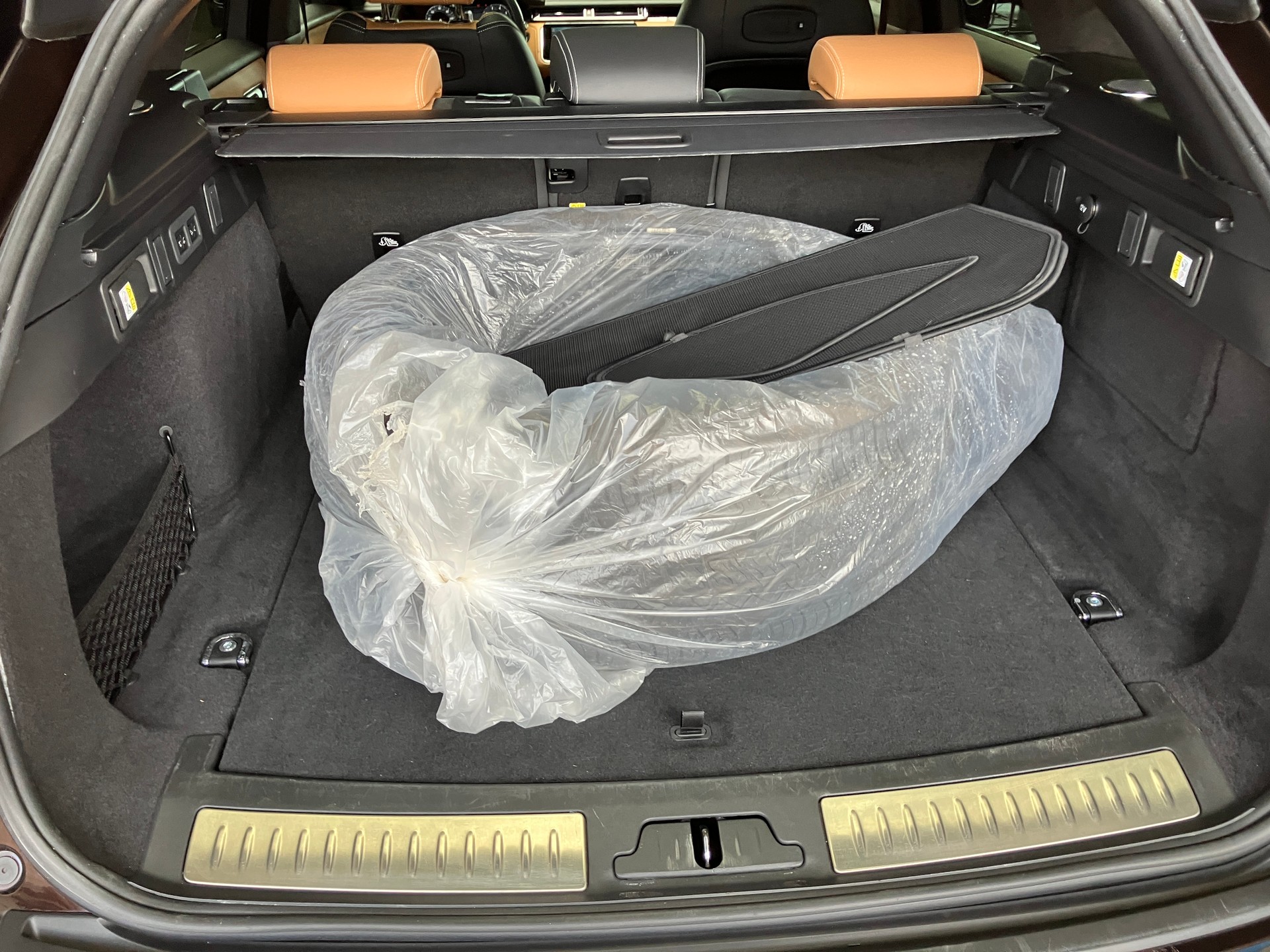 LAND ROVER Range Rover Velar R-Dynamic P 400 HSE Automatic-image-21
