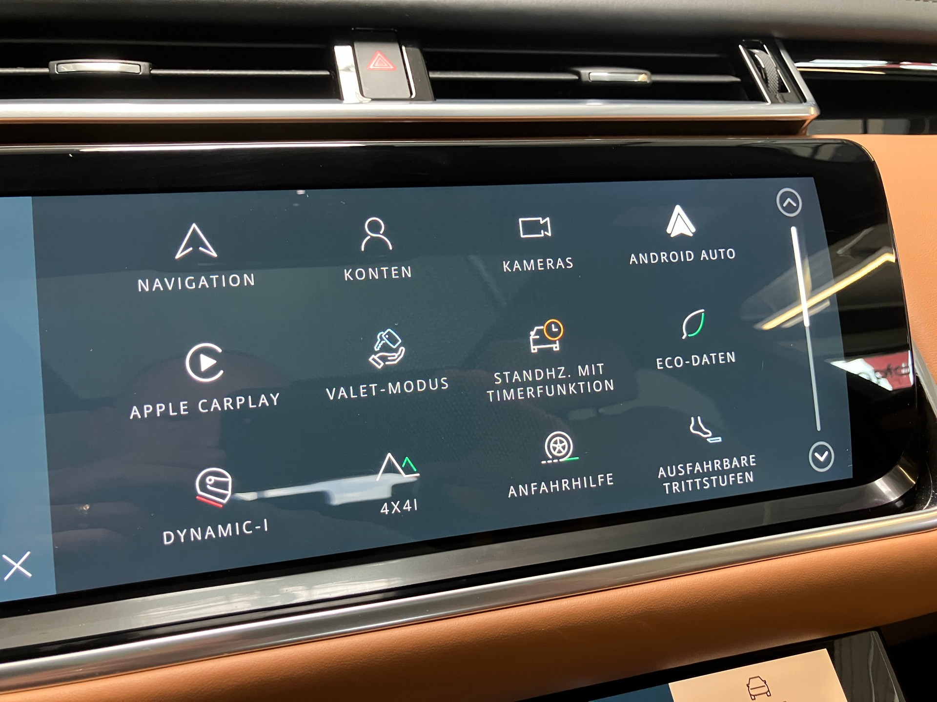 LAND ROVER Range Rover Velar R-Dynamic P 400 HSE Automatic-image-14