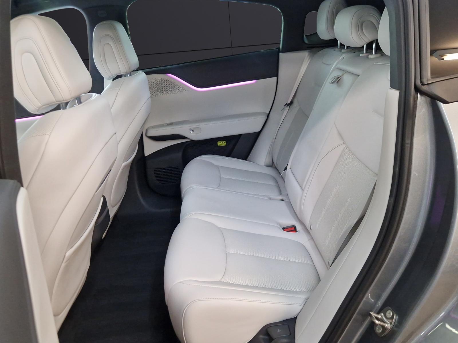 XPENG G6 Performance AWD-image-11