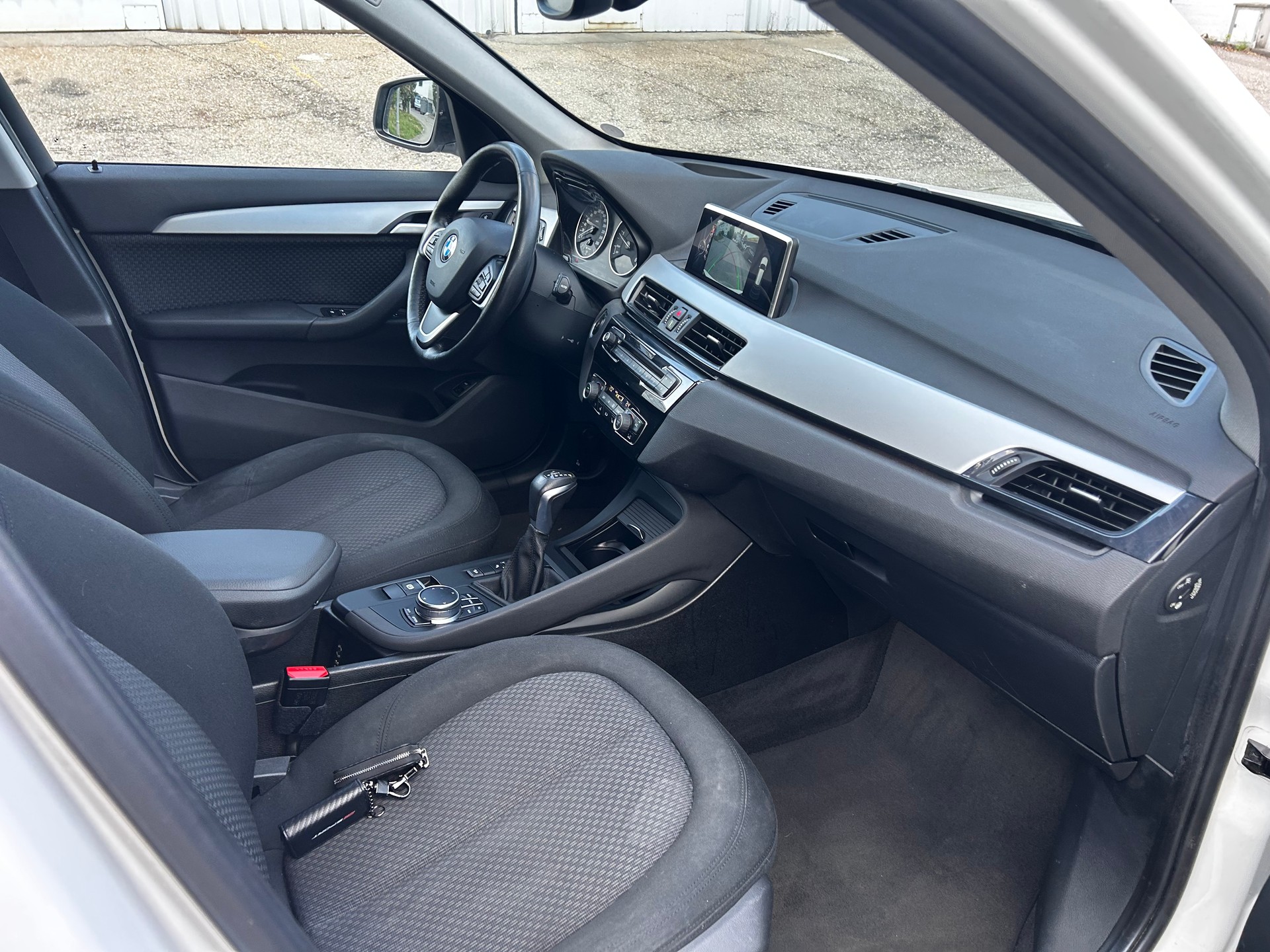 BMW X1 xDrive 18d xLine Steptronic-image-8