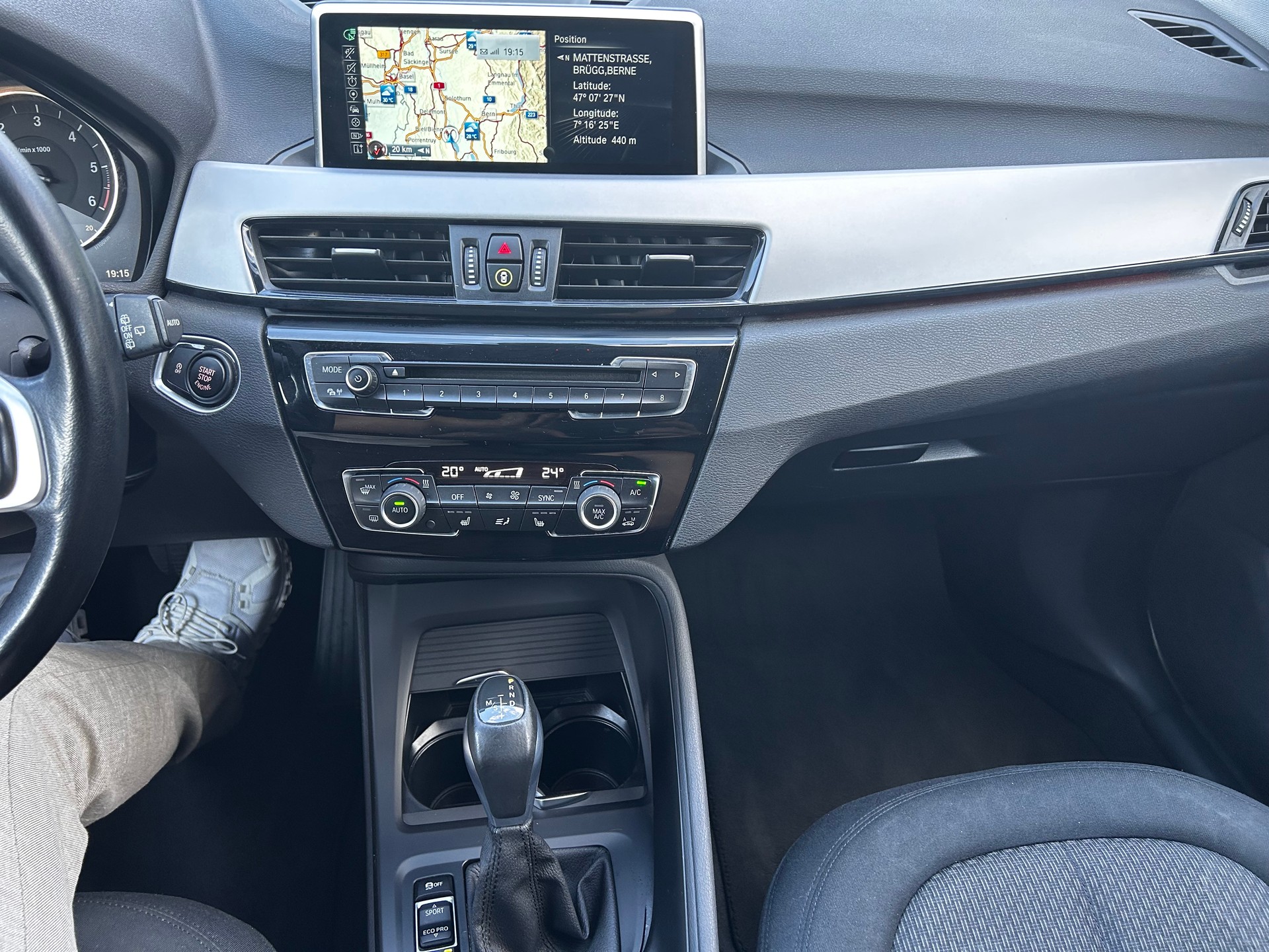 BMW X1 xDrive 18d xLine Steptronic-image-13