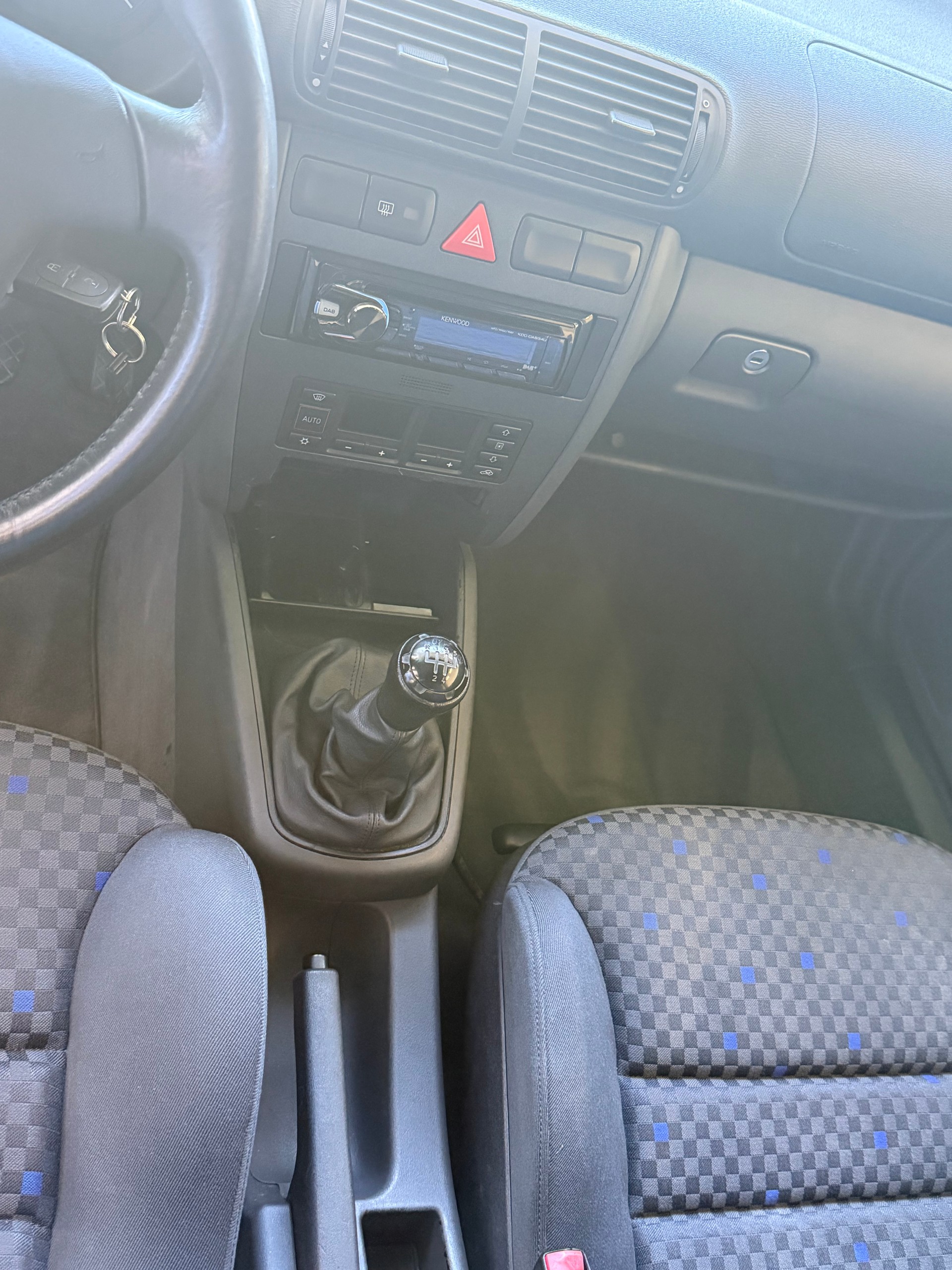 AUDI A3 1.8 T Ambition-image-8